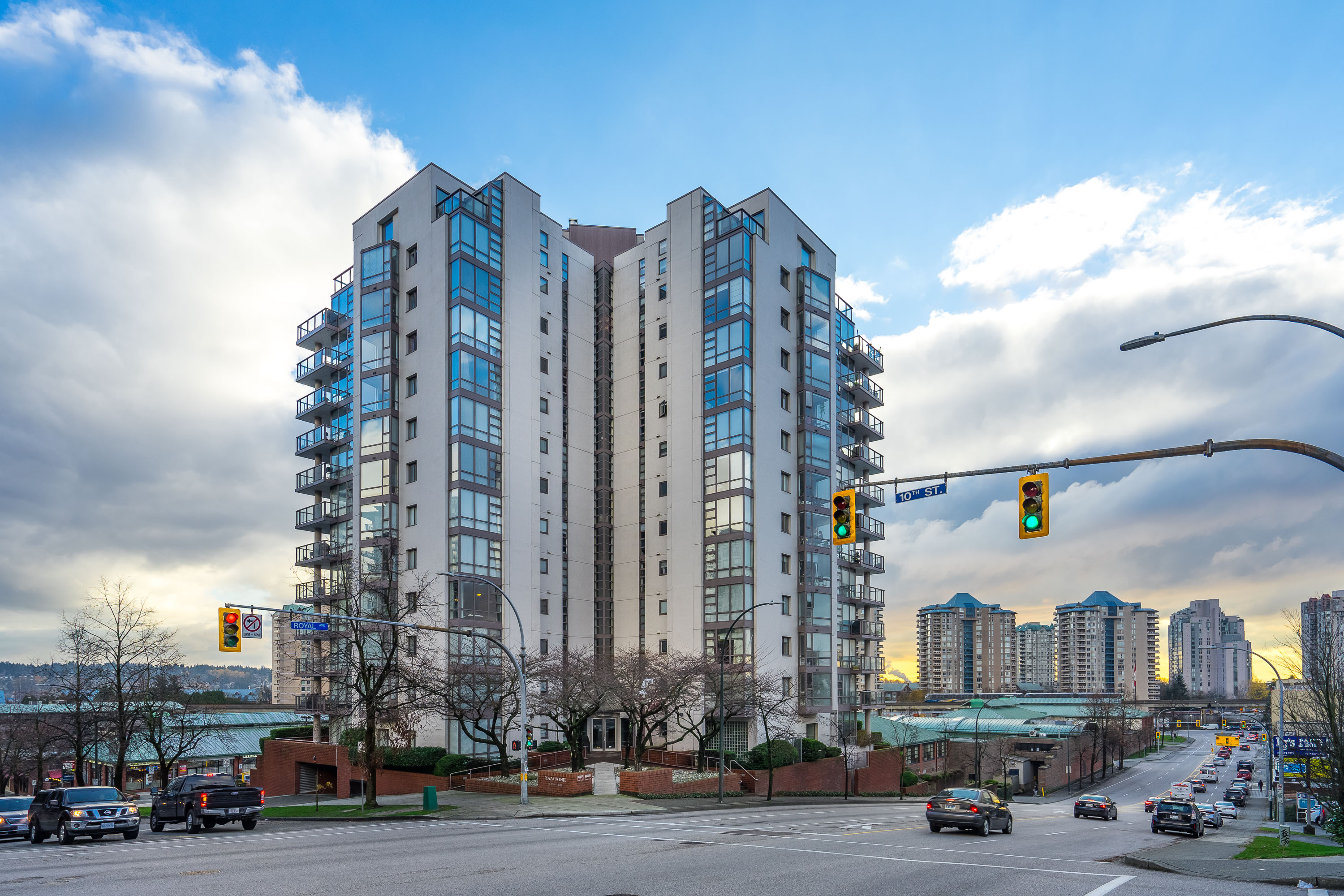 401 - 98 Tenth Street, New Westminster