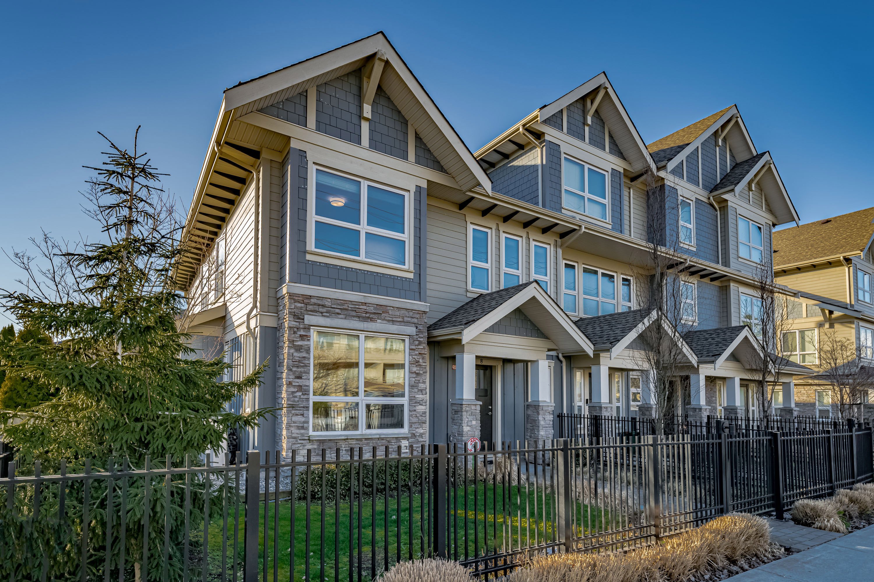8-9211 No 2 Road, Richmond