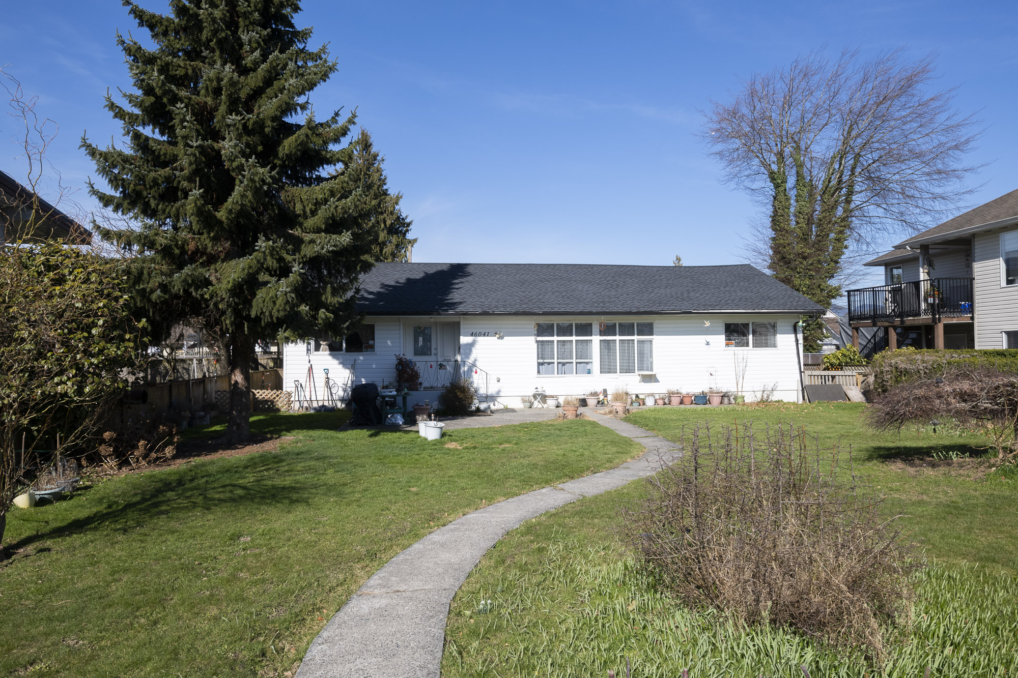 46041 Third Avenue, Chilliwack