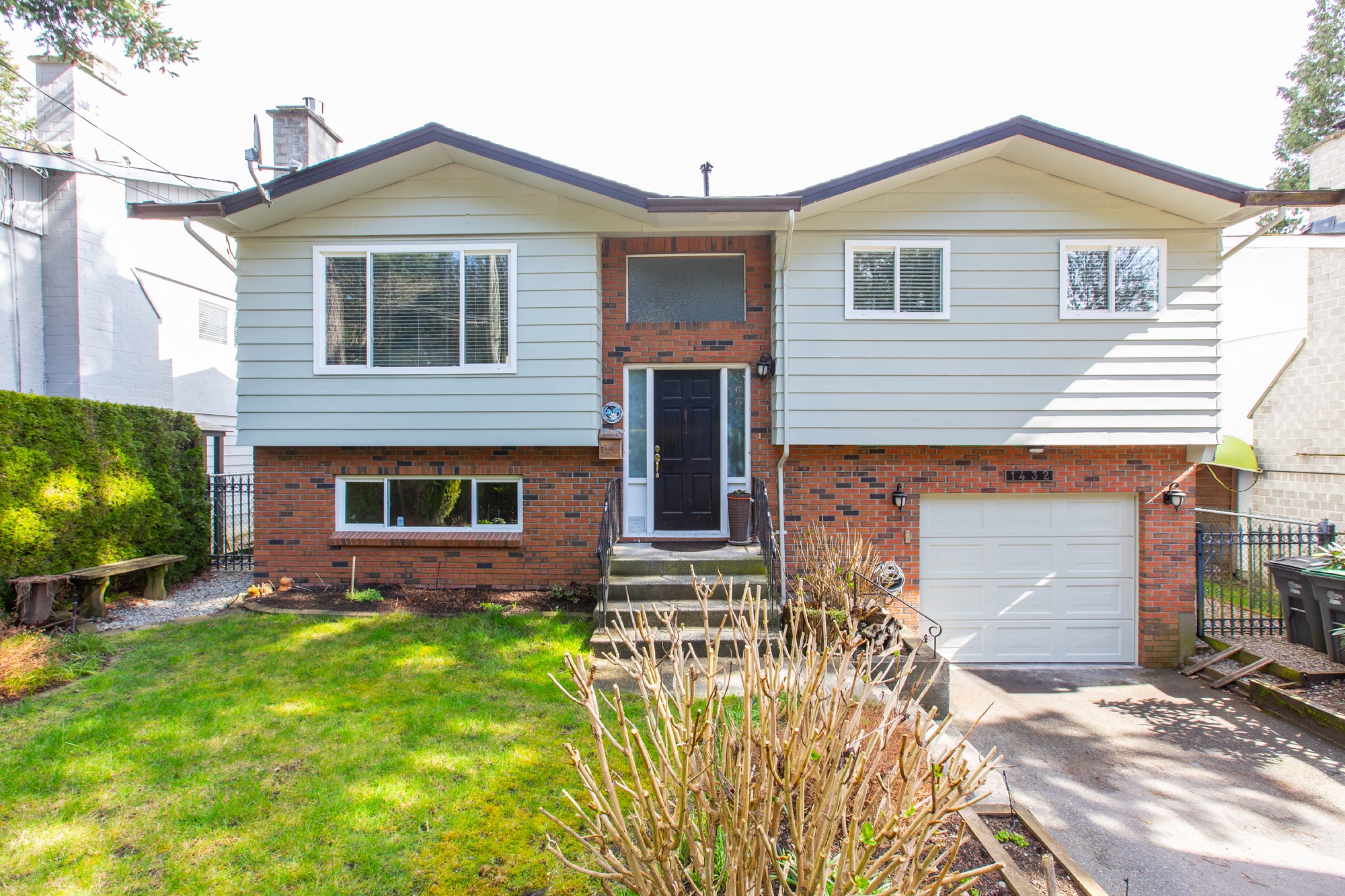 1432 128 Street, South Surrey
