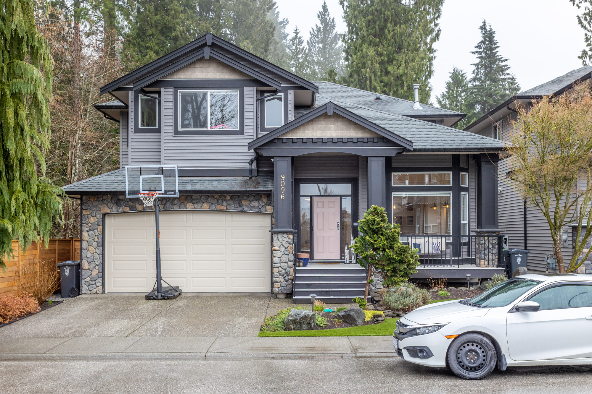 Â 9096 217 Street, Langley