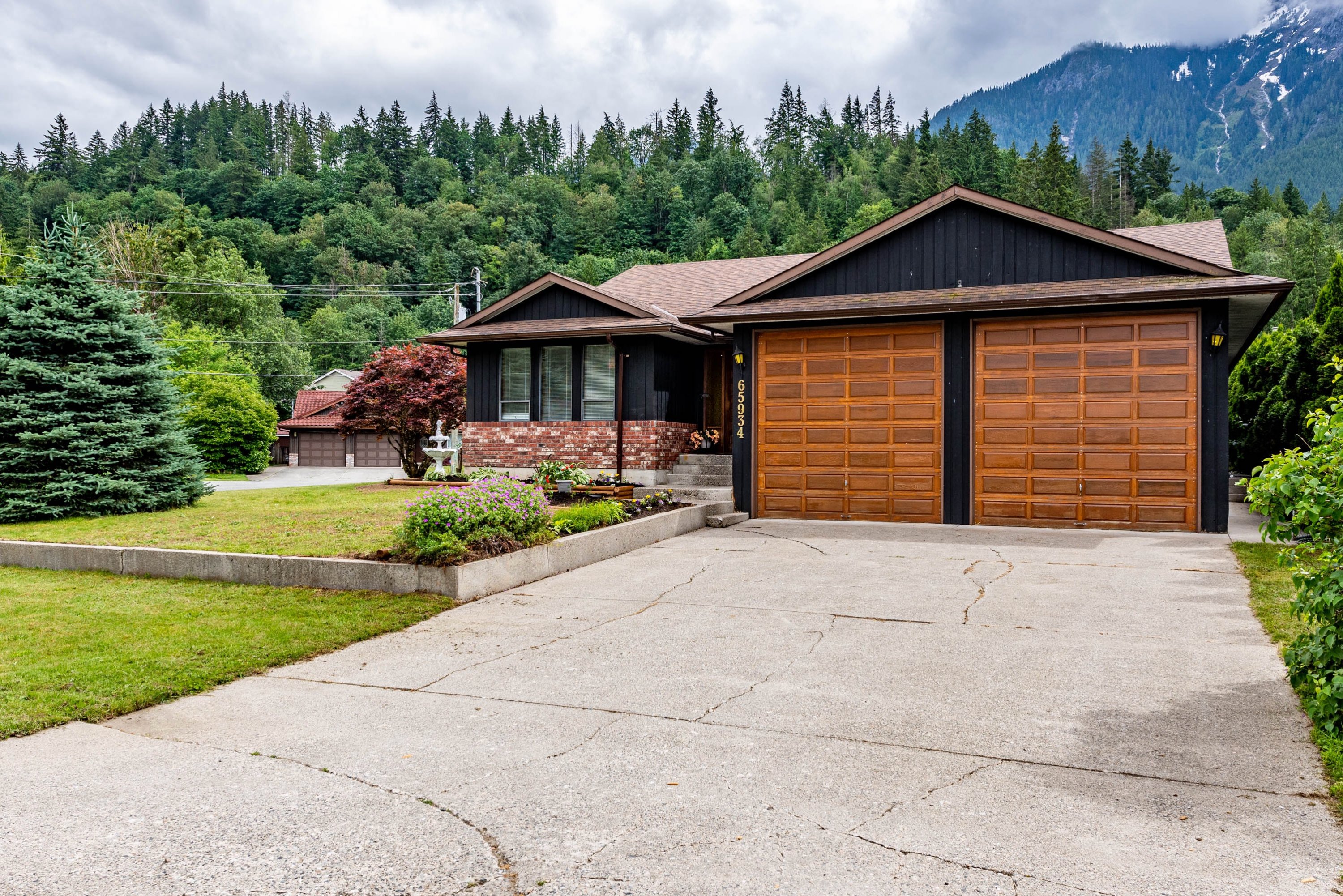 65934 Ogilview Drive, Hope