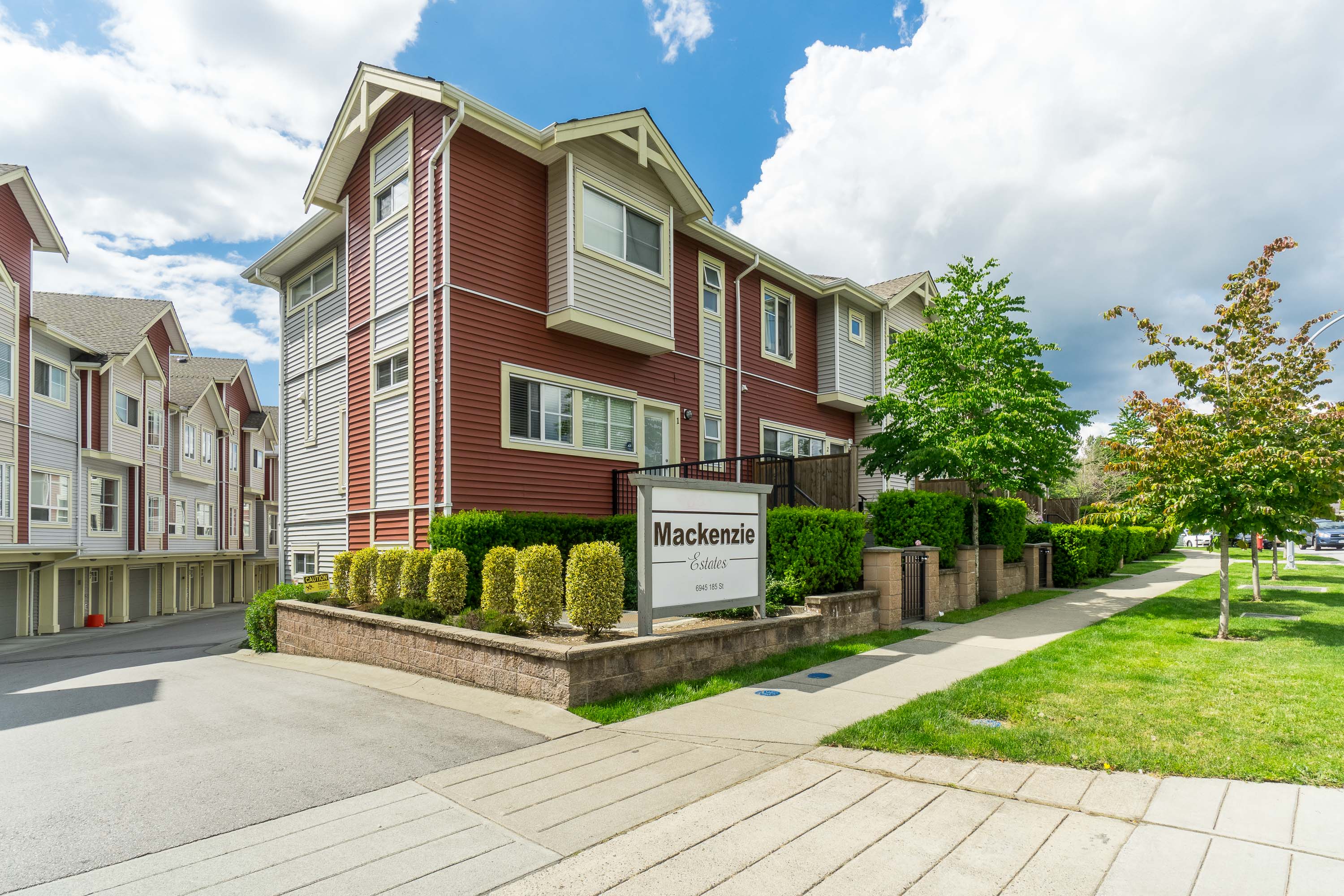 31 - 6945 185 Street, Surrey