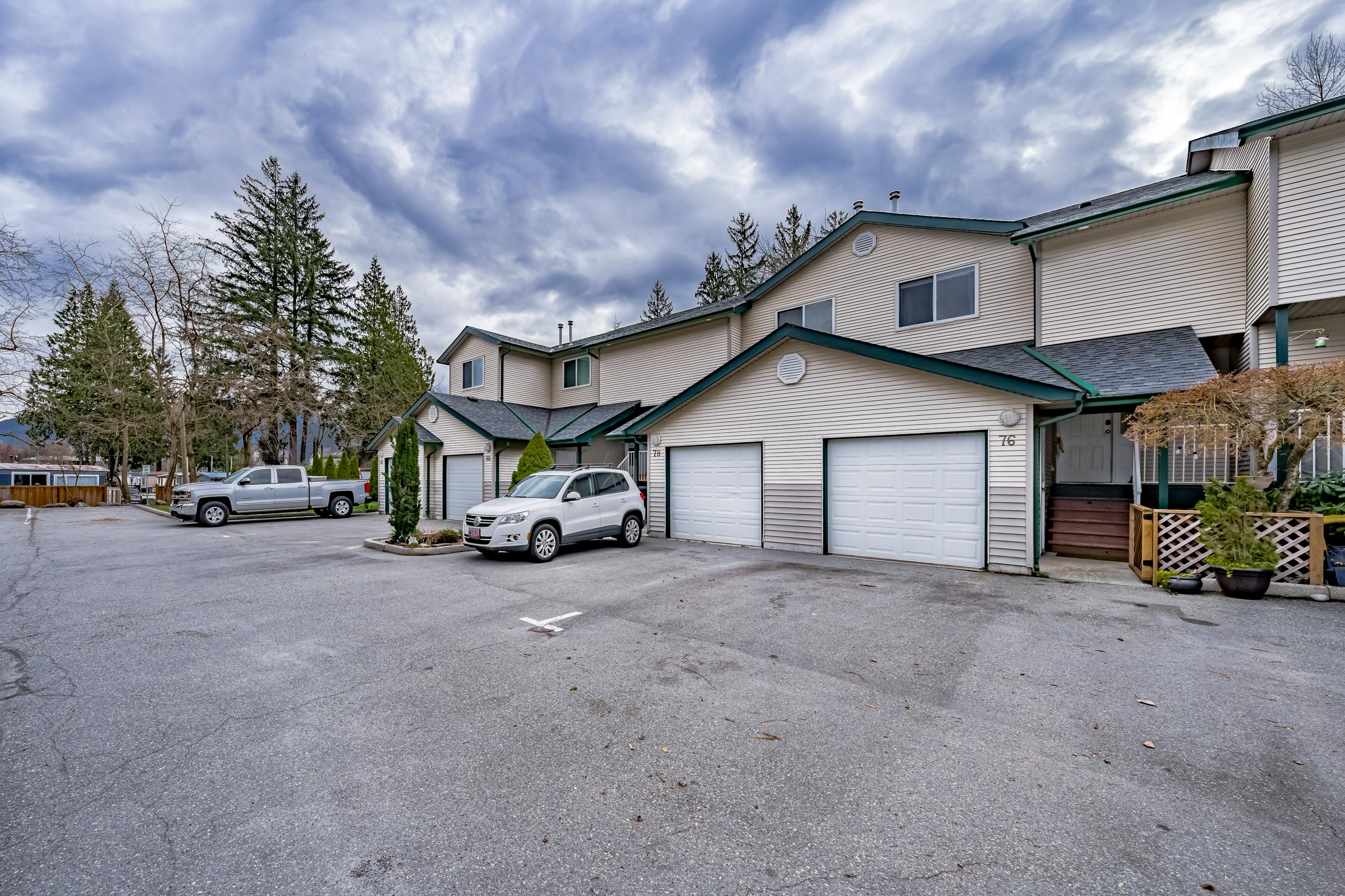 76 â€“ 39920 Government Road, Squamish