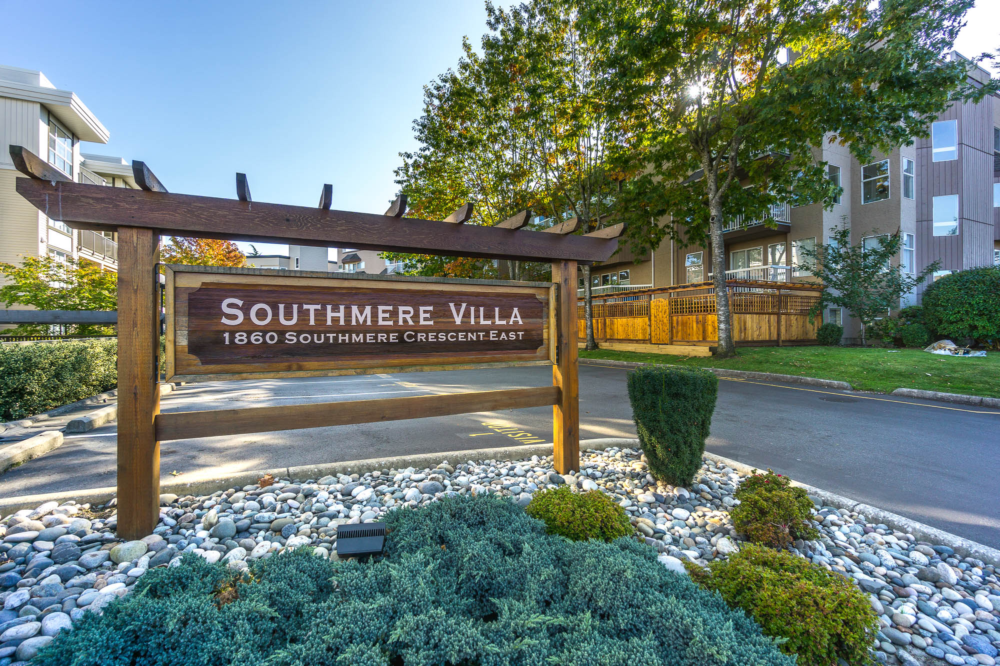 111 - 1860 E Southmere Crescent, Surrey