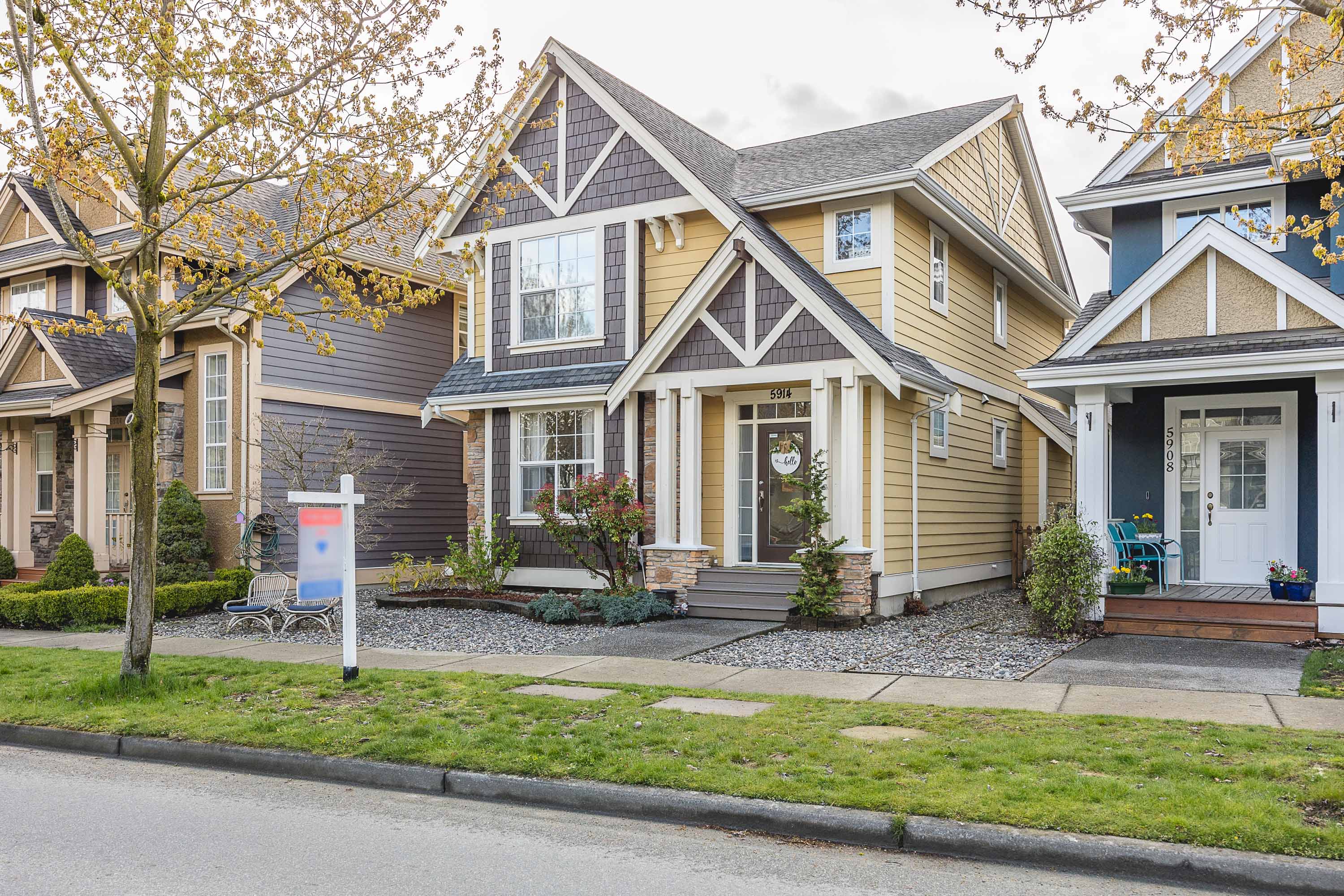 5914 Garrison Blvd, Chilliwack