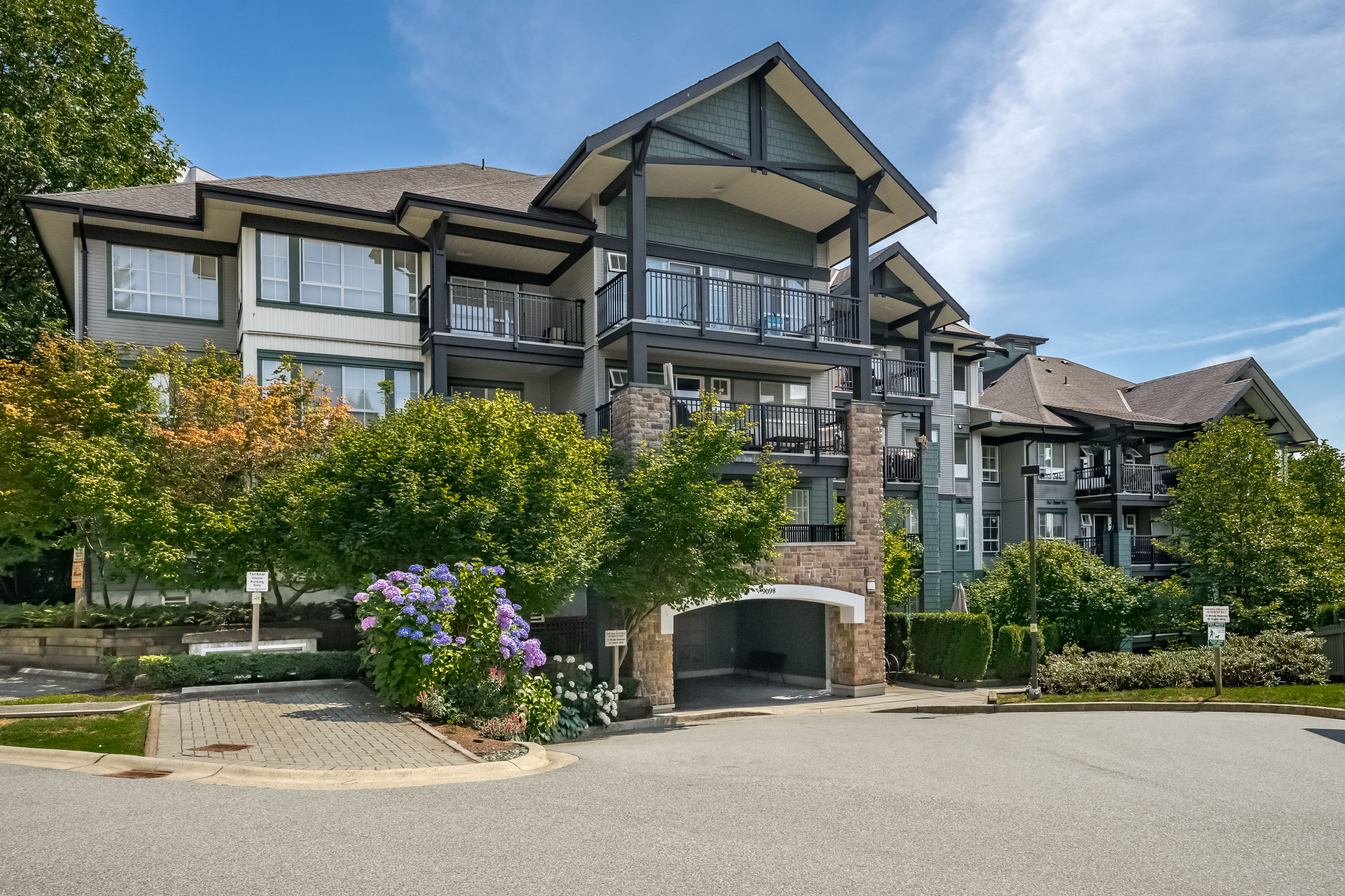 417 - 9098 Halston Court, Burnaby