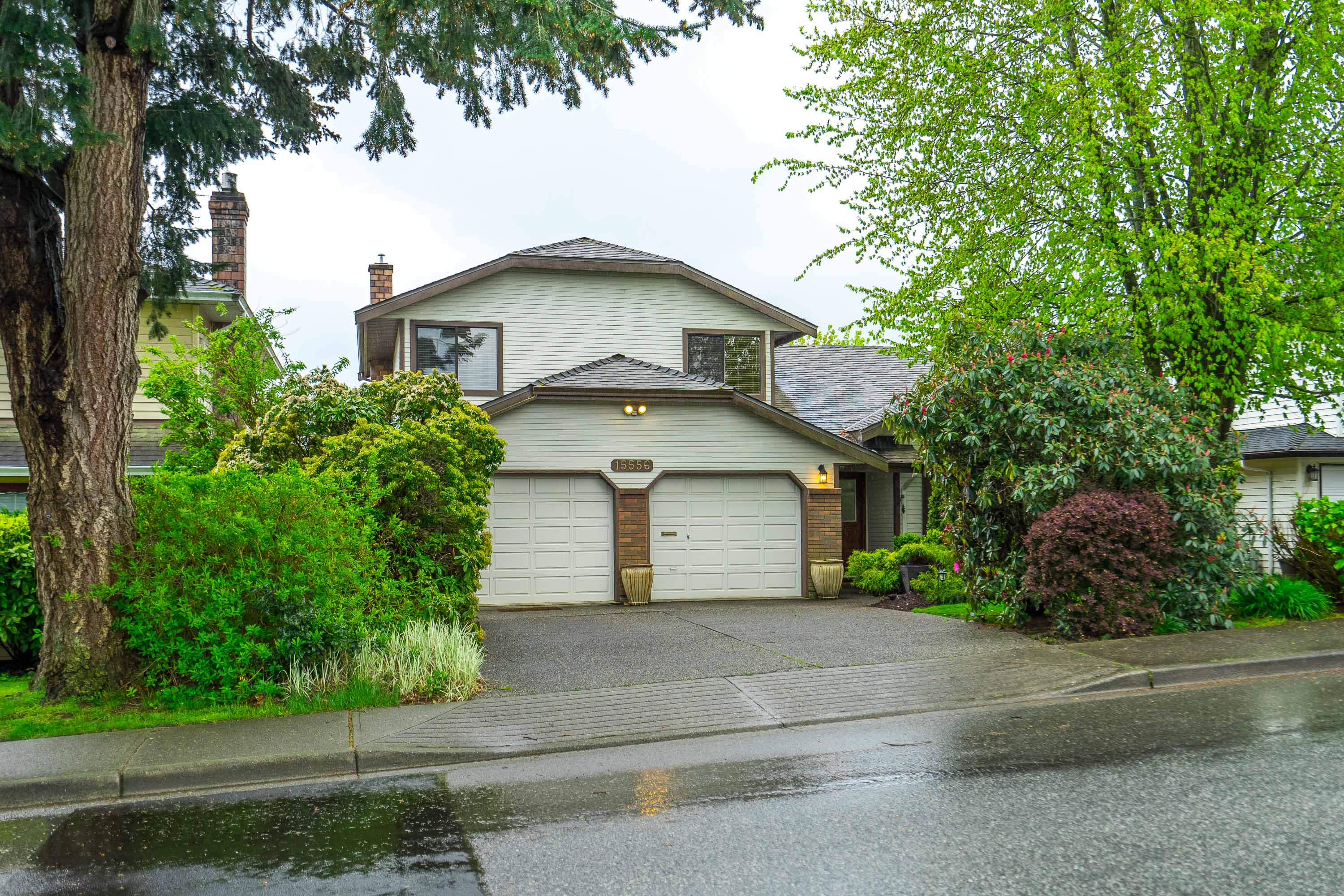 15556 Roper Avenue, Surrey