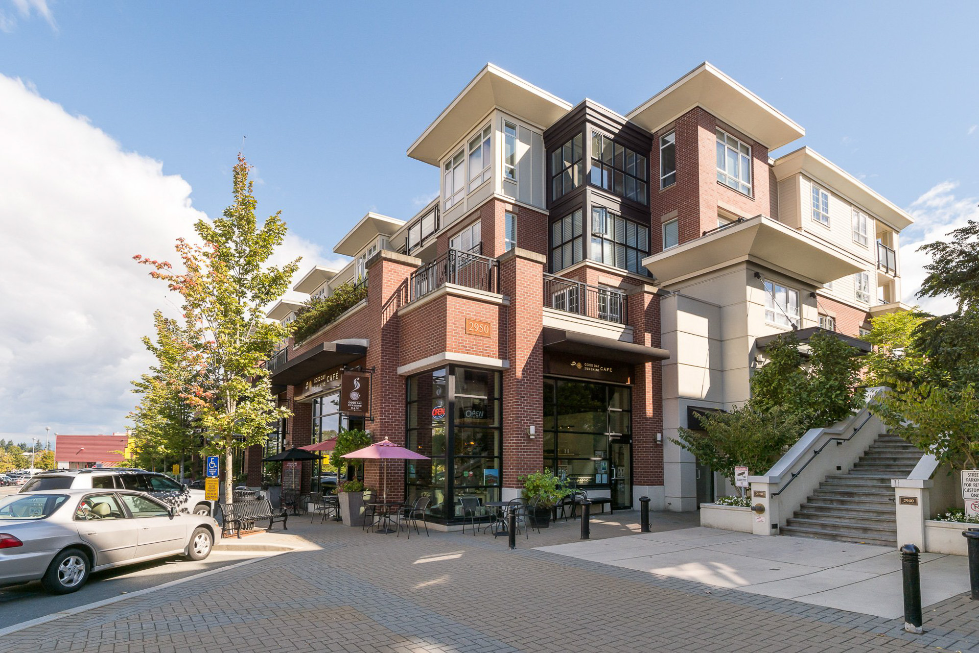 156 - 2950 King George Blvd, Surrey