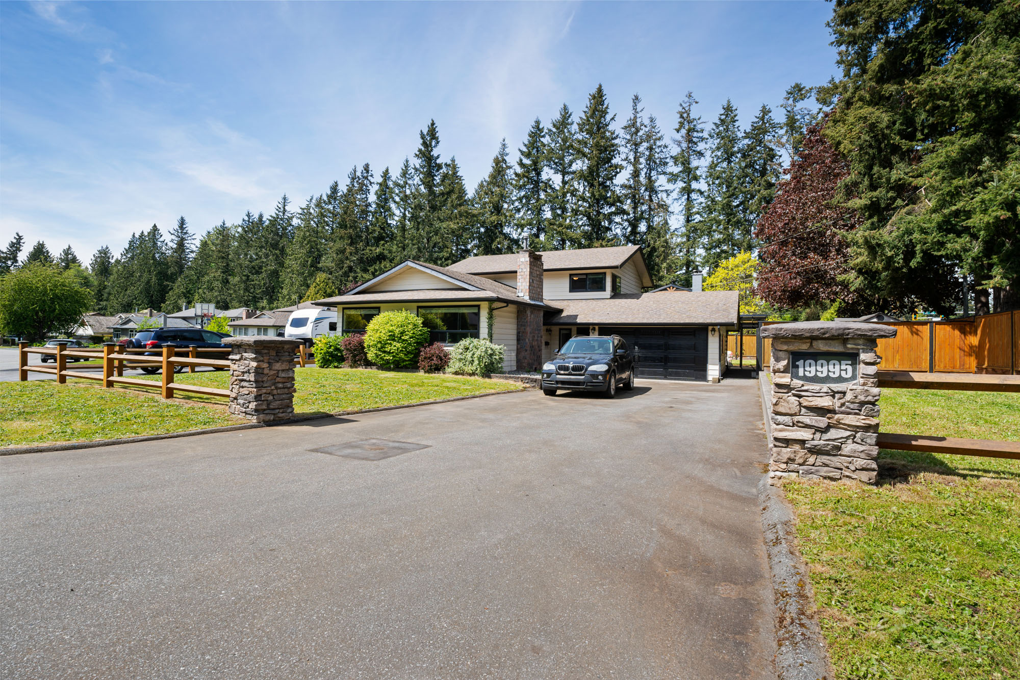 19995 39A Avenue, Langley
