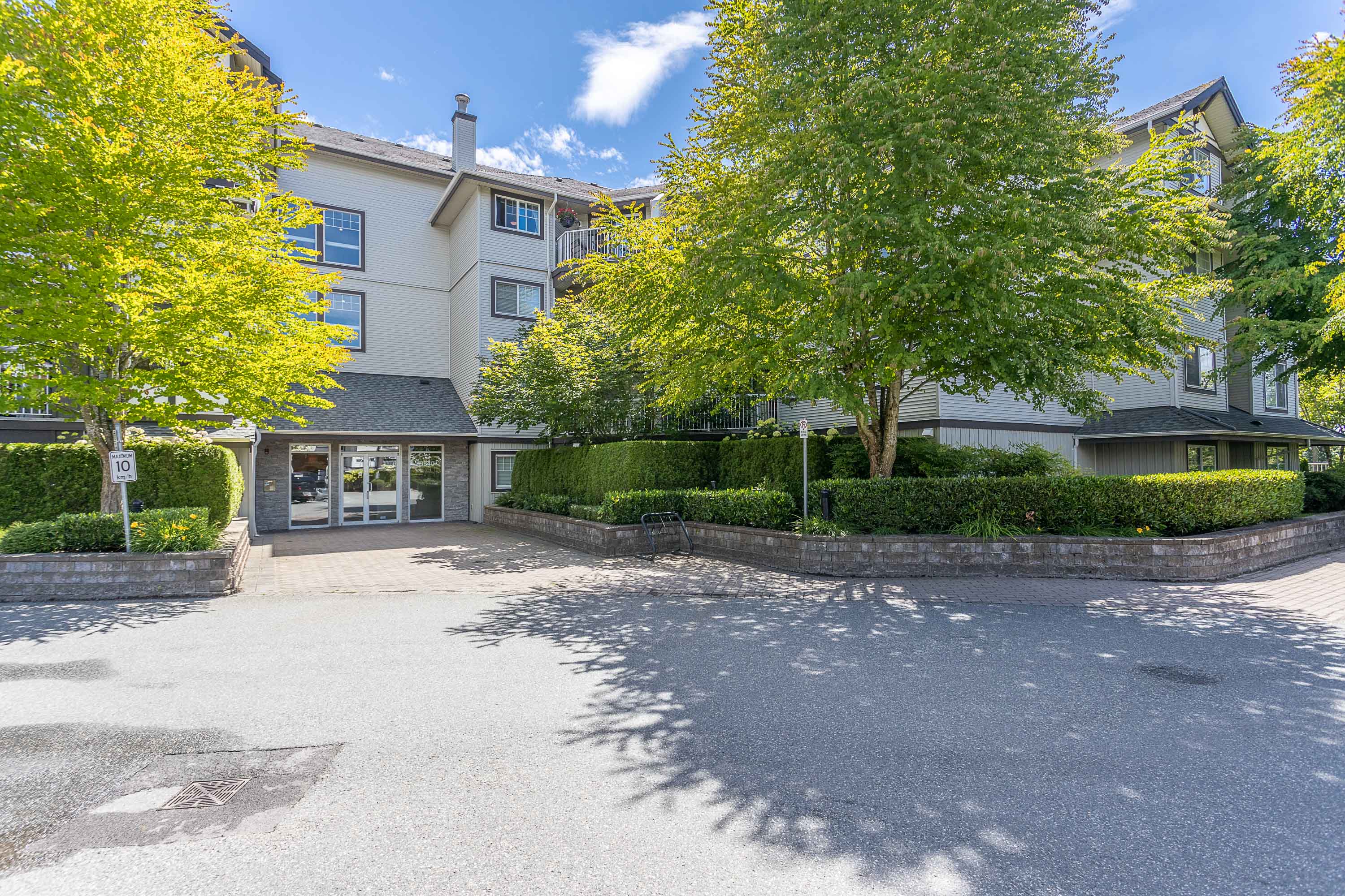 409 - 19340 65 Avenue, Surrey