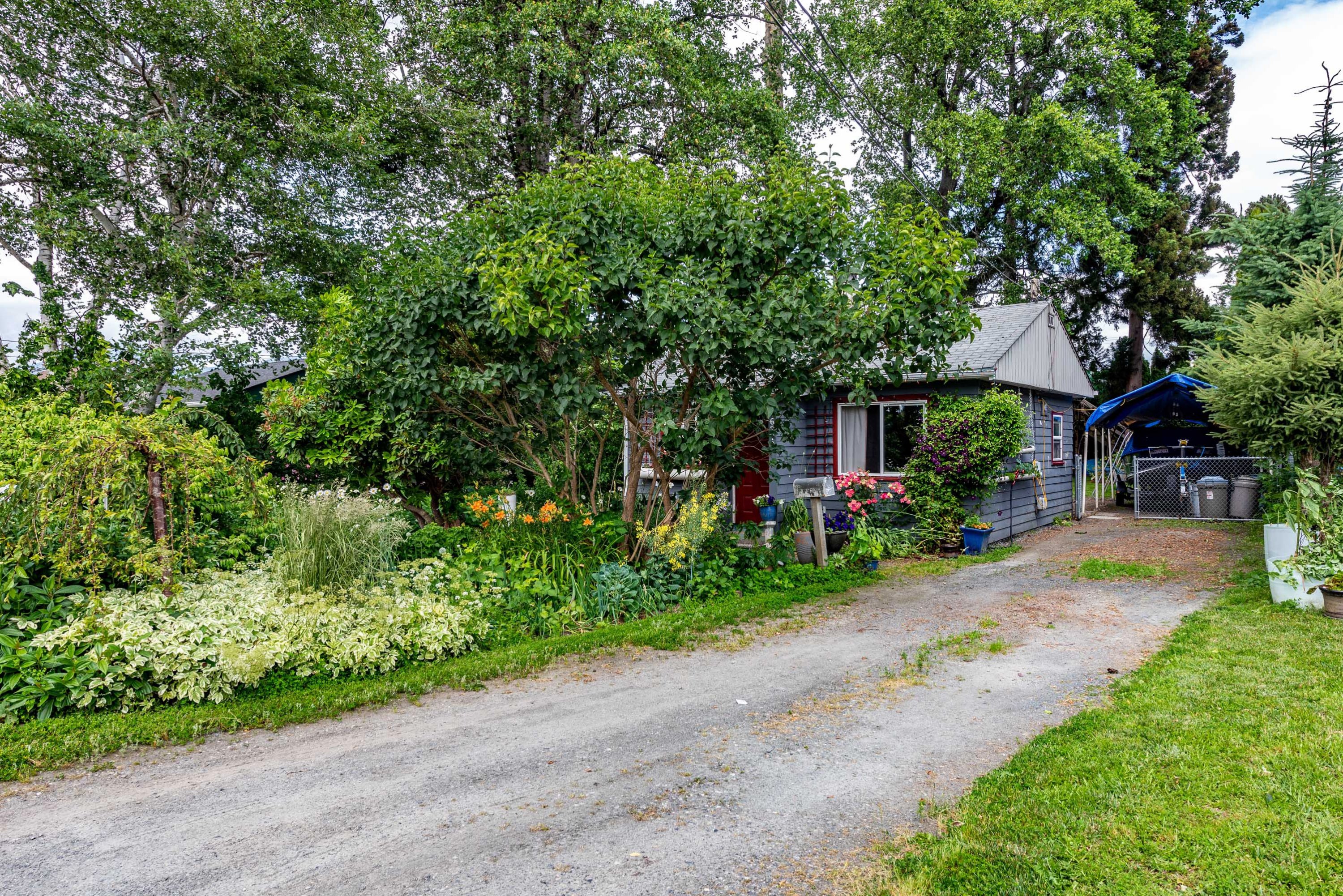 46279 Third Avenue, Chilliwack