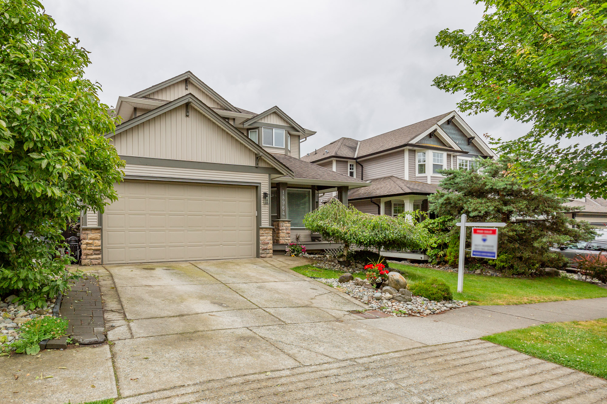 18964 69 Avenue, Surrey