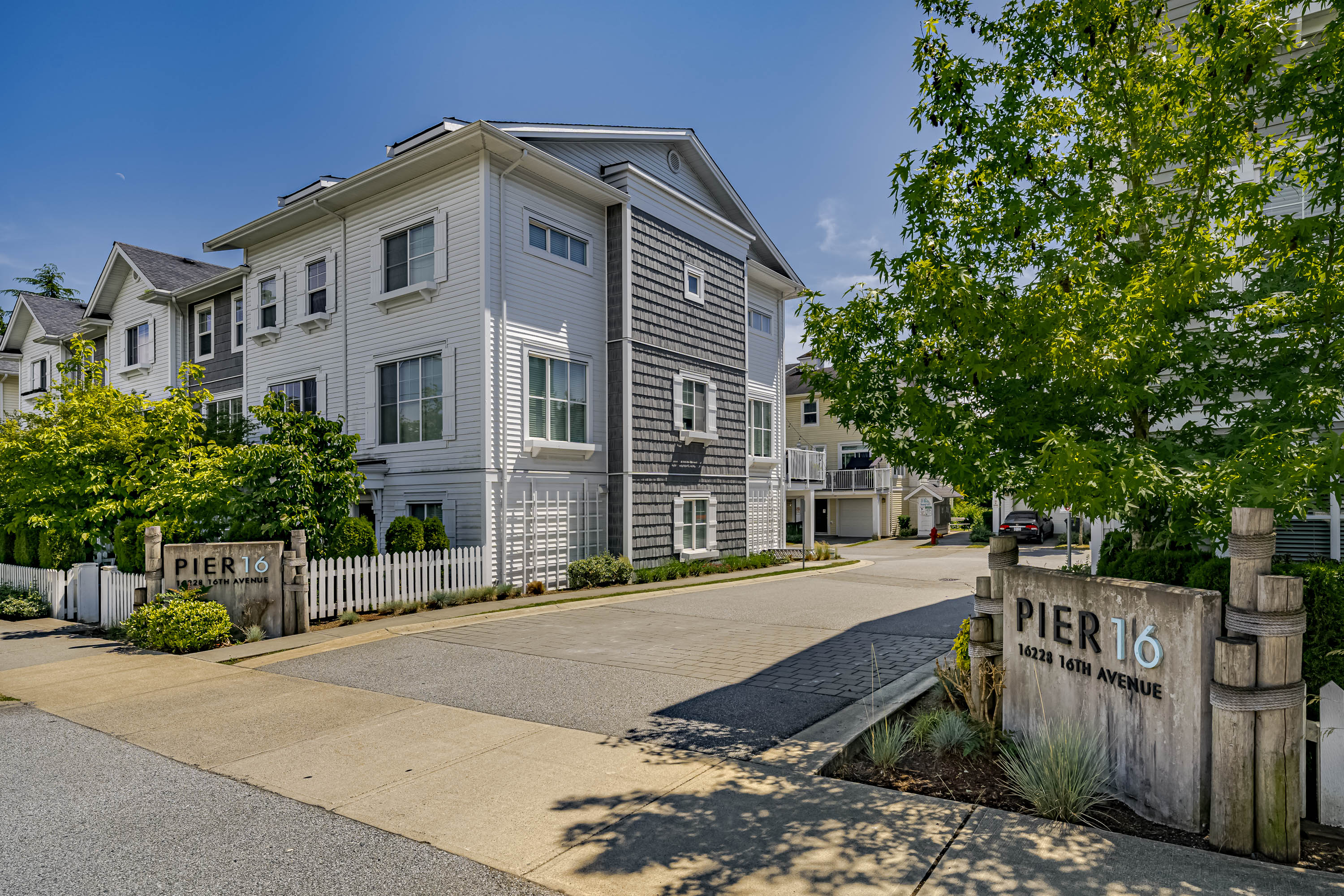 10 - 16228 16 Avenue, Surrey