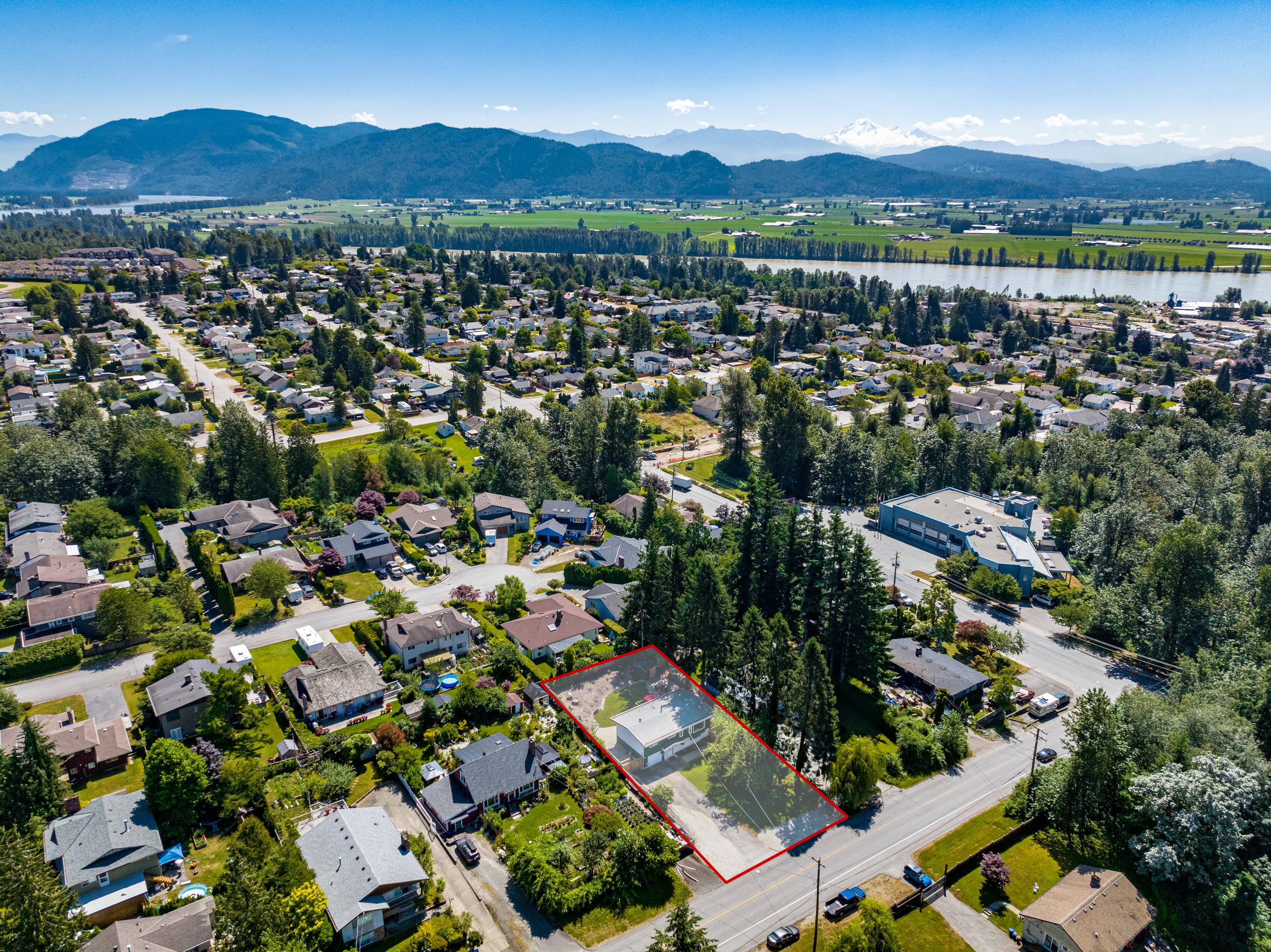 7636 Horne Street, Mission