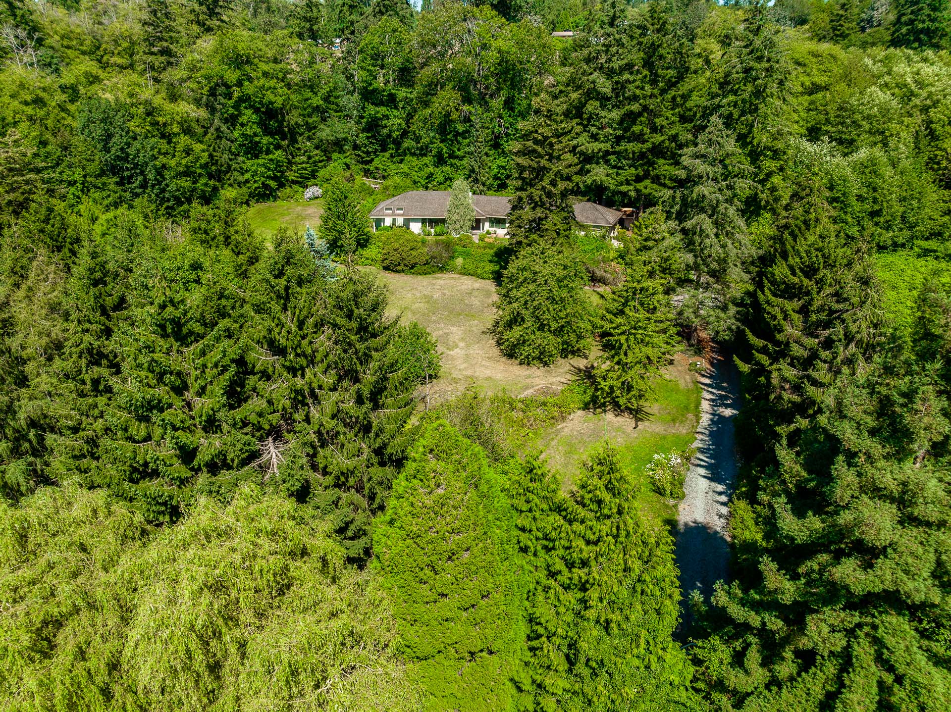 17497 16 Avenue, Surrey