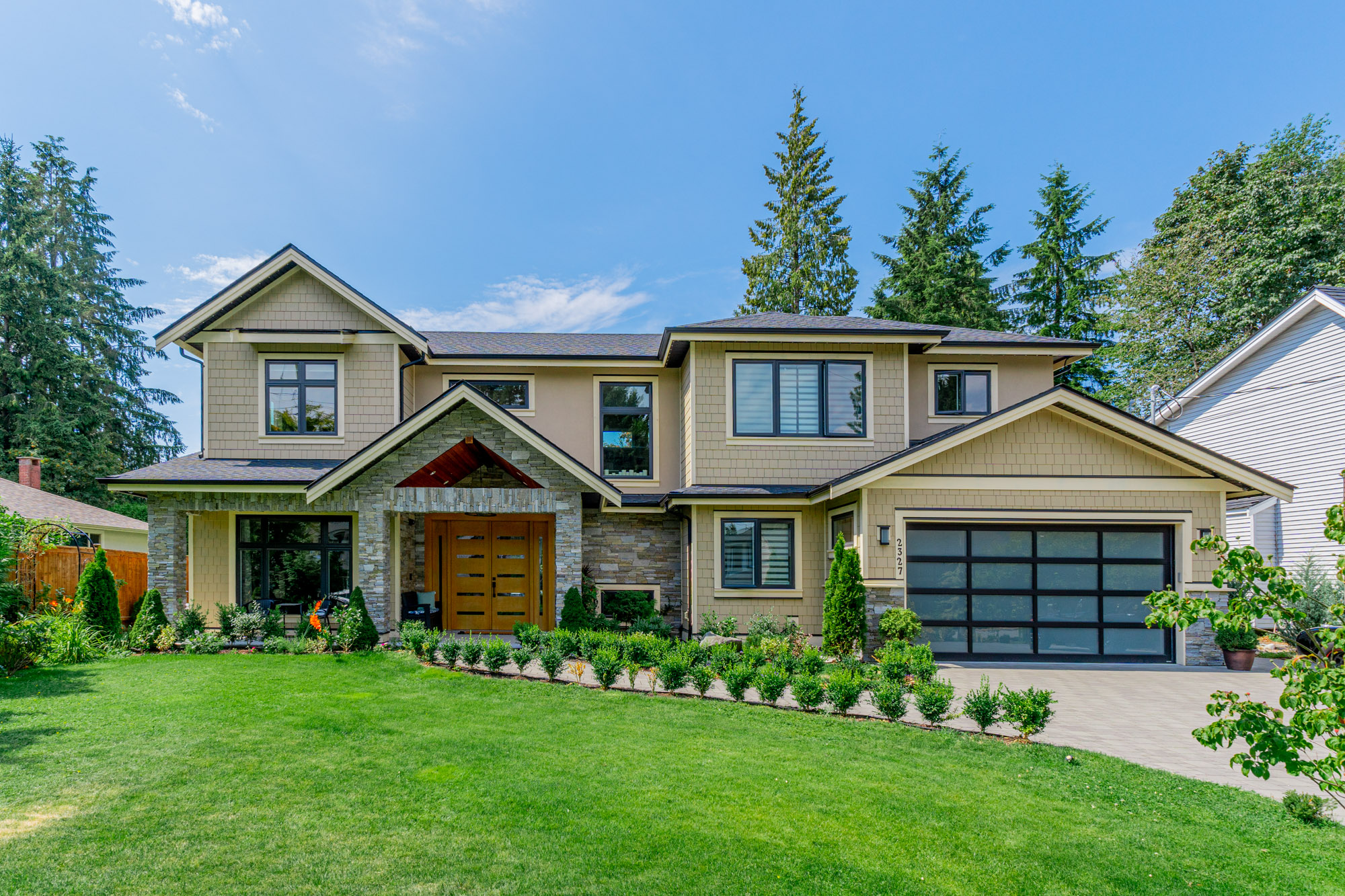 2327 Hazellynn Place, North Vancouver
