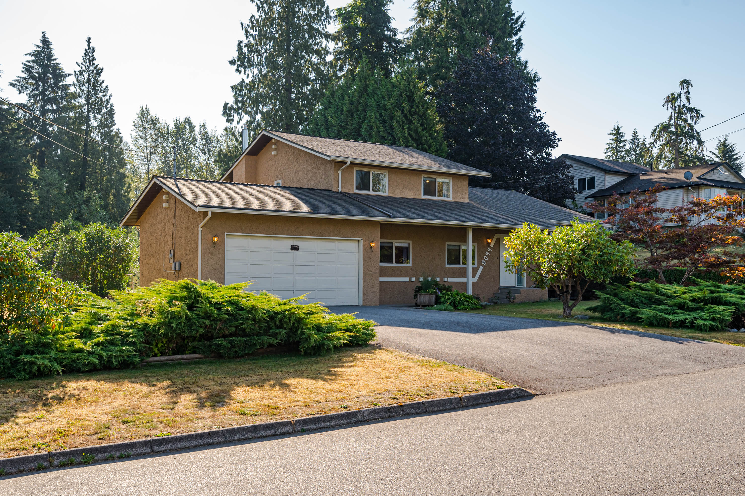 9044 Hammond Street, Mission