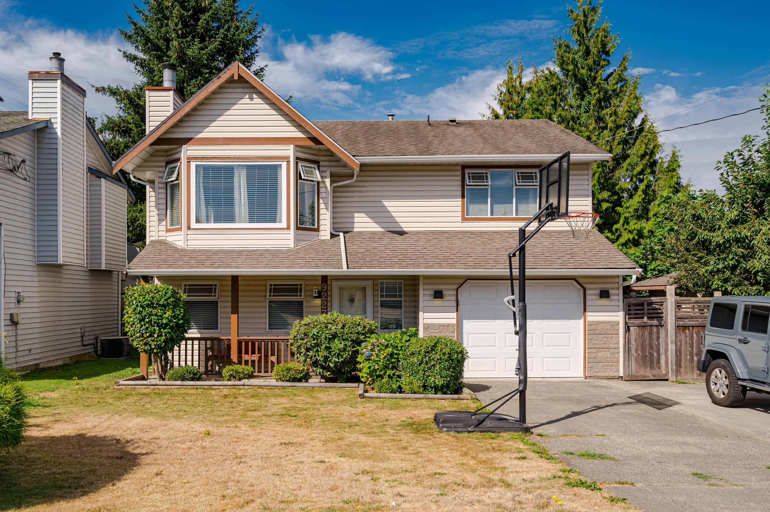 9227 210 Street, Langley