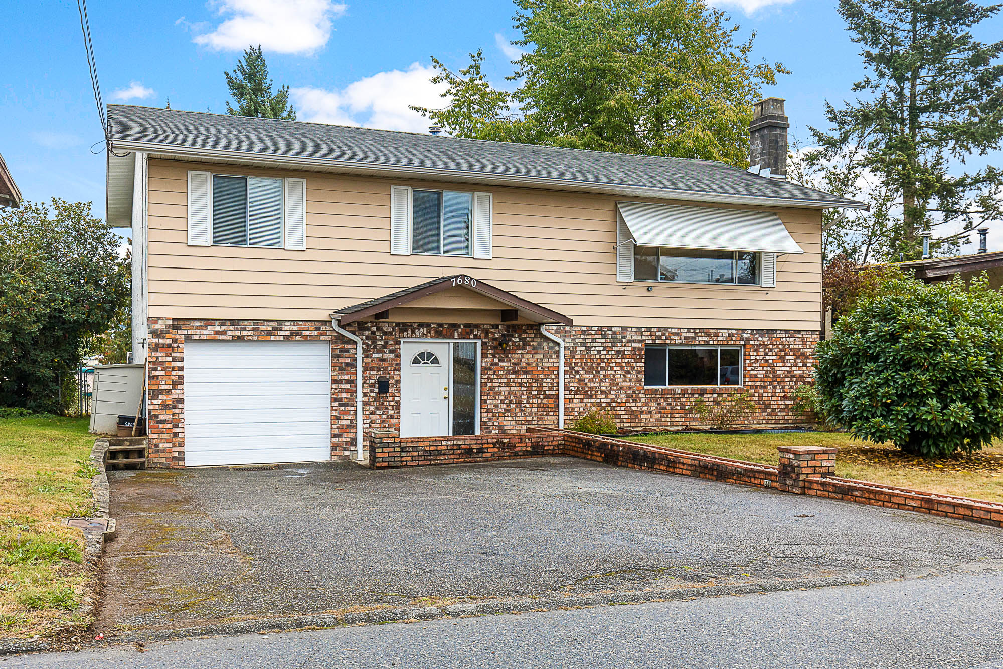 7680 Juniper Street, Mission