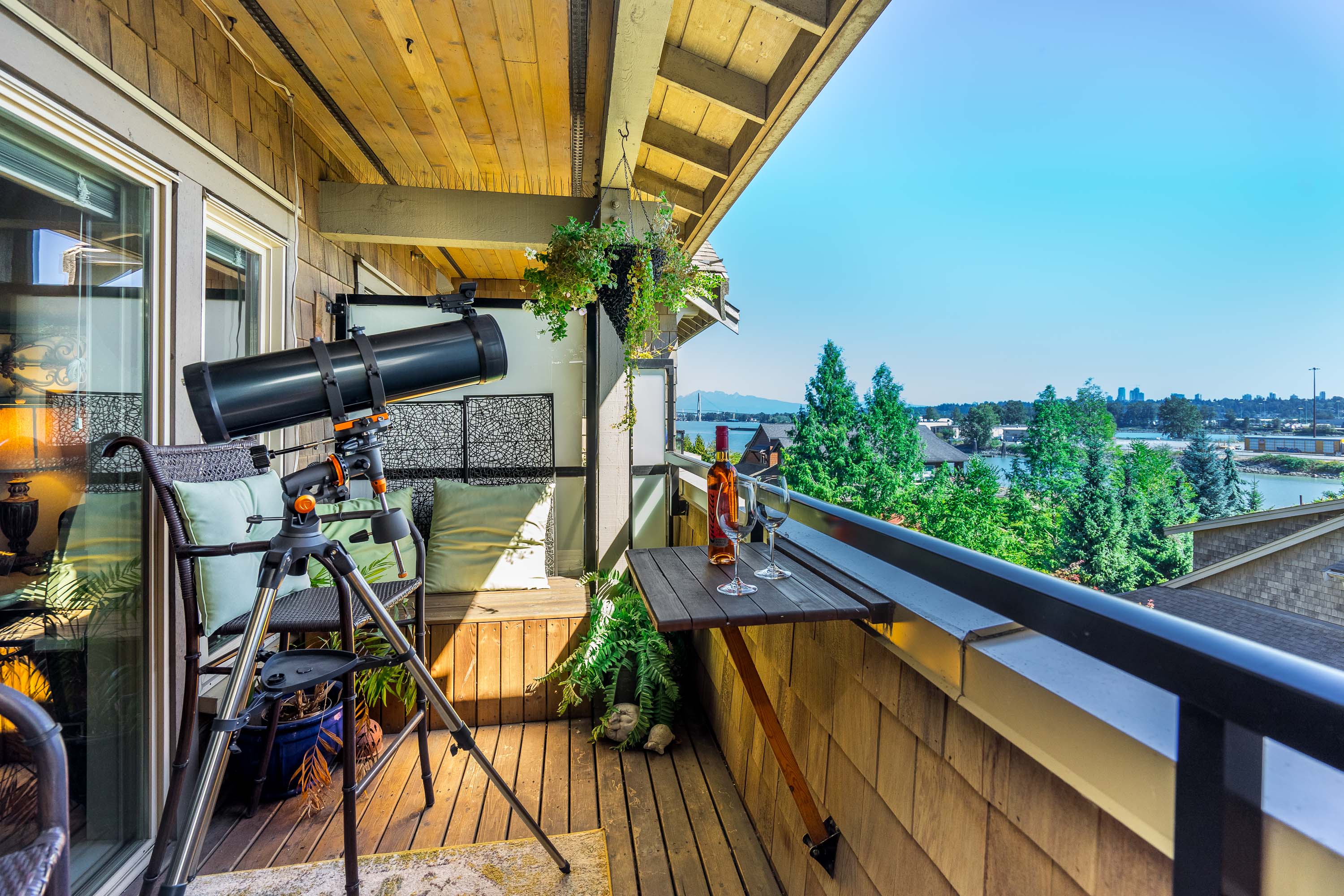 406 - 250 Salter Street, New Westminster