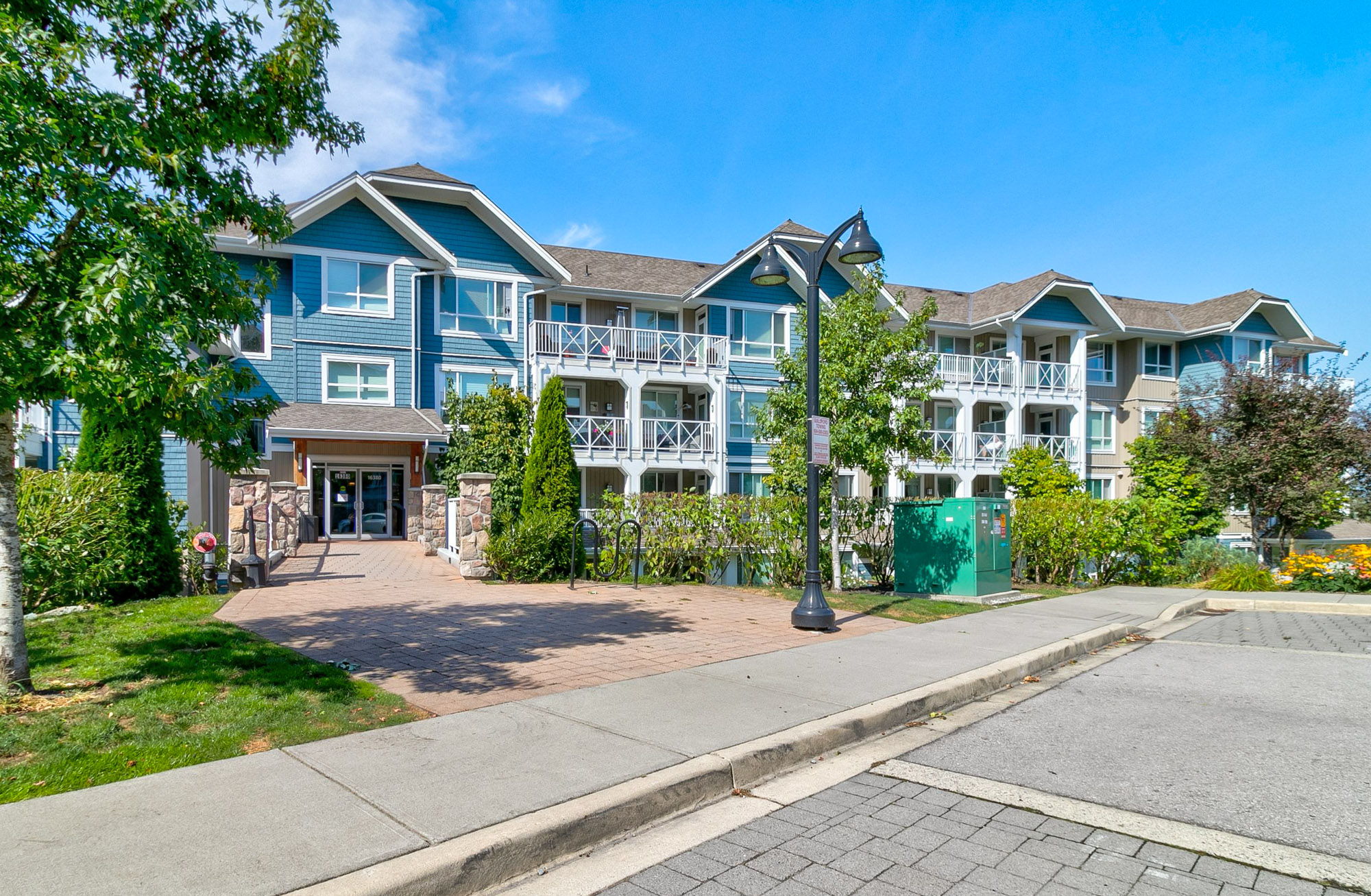 16380 64 Avenue, Surrey