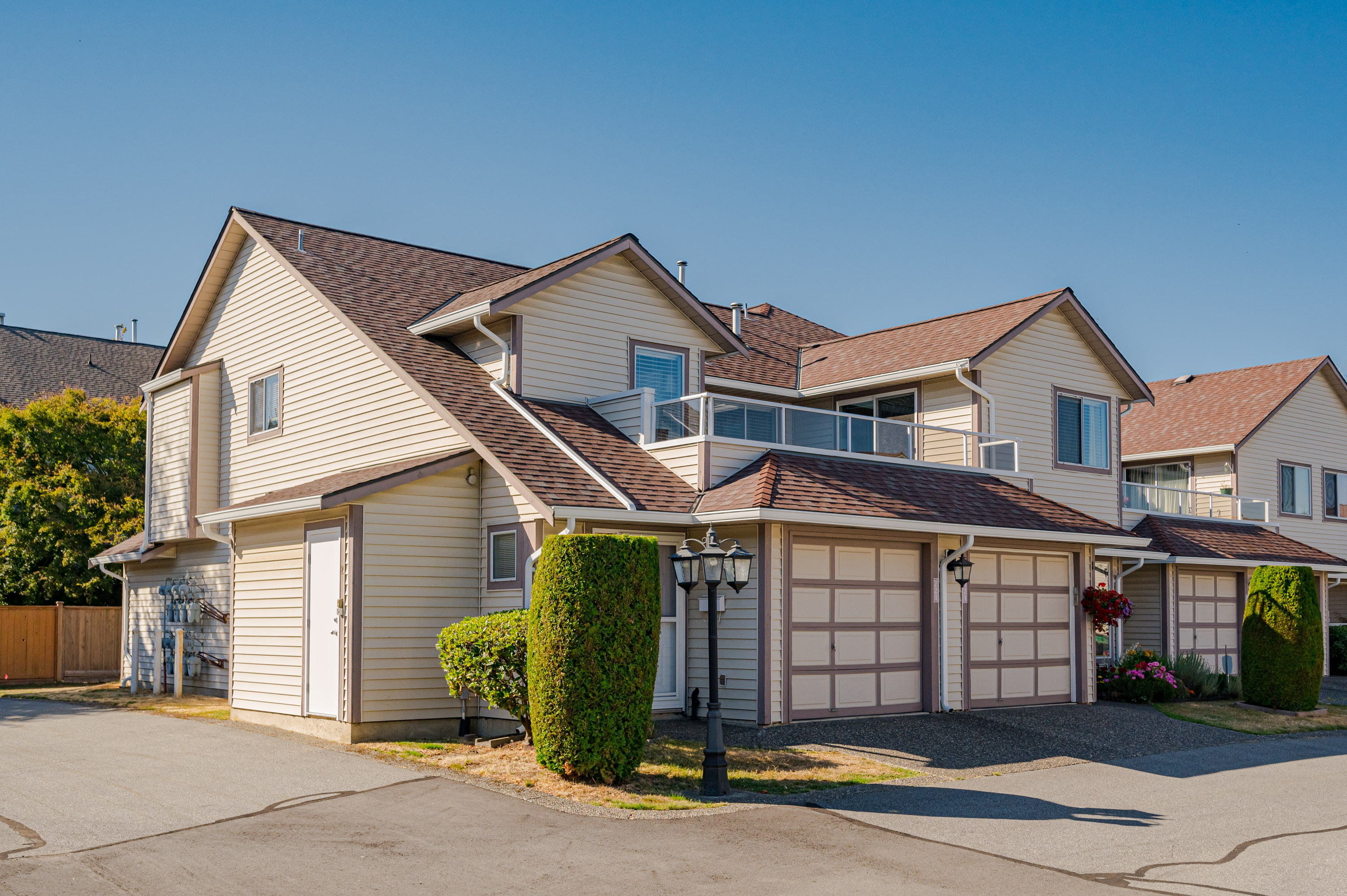 221 - 13725 72A Avenue, Surrey