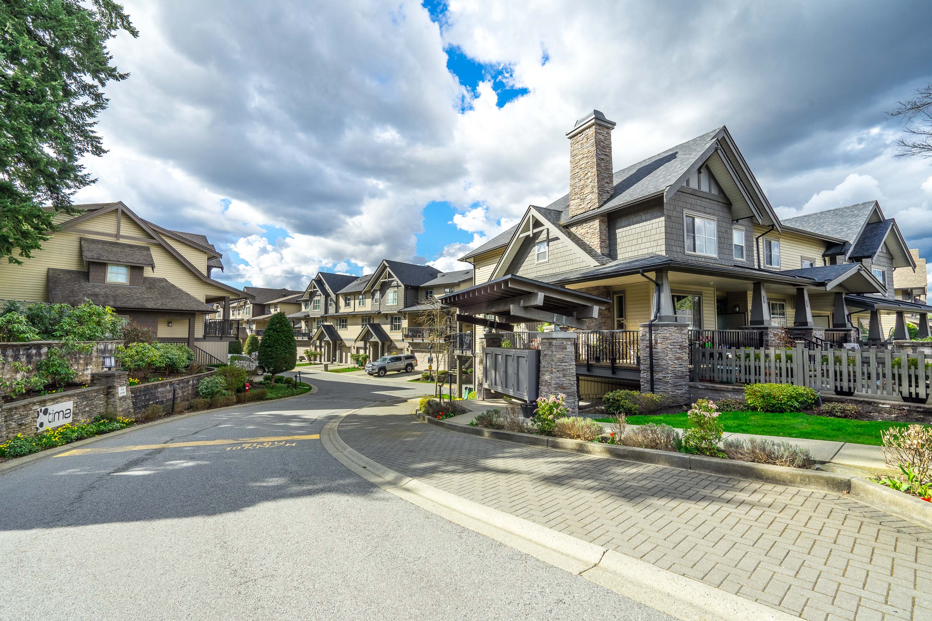 24 - 9525 204 Street, Langley