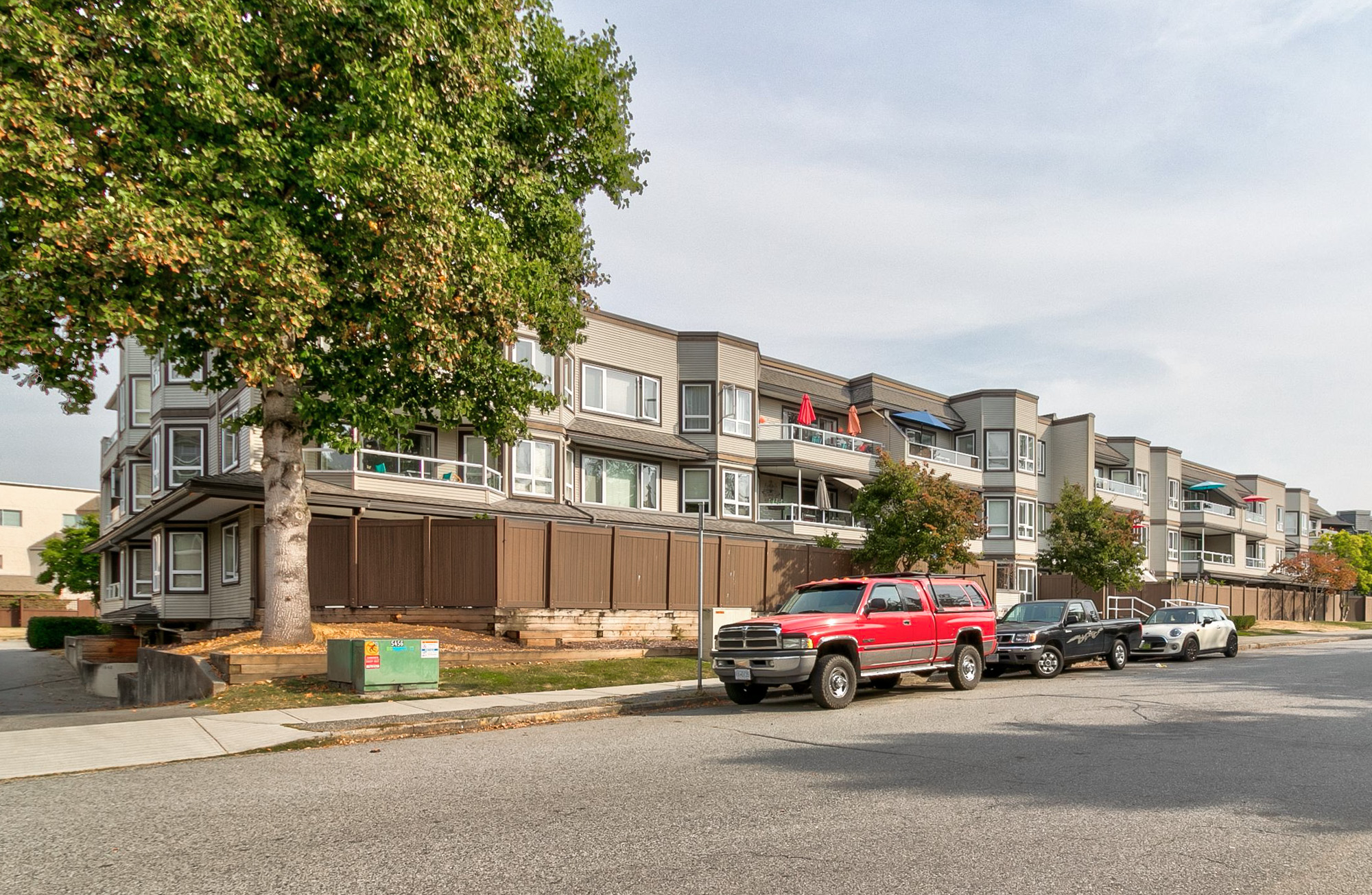 313 - 1840 East Southmere Crescent, Surrey