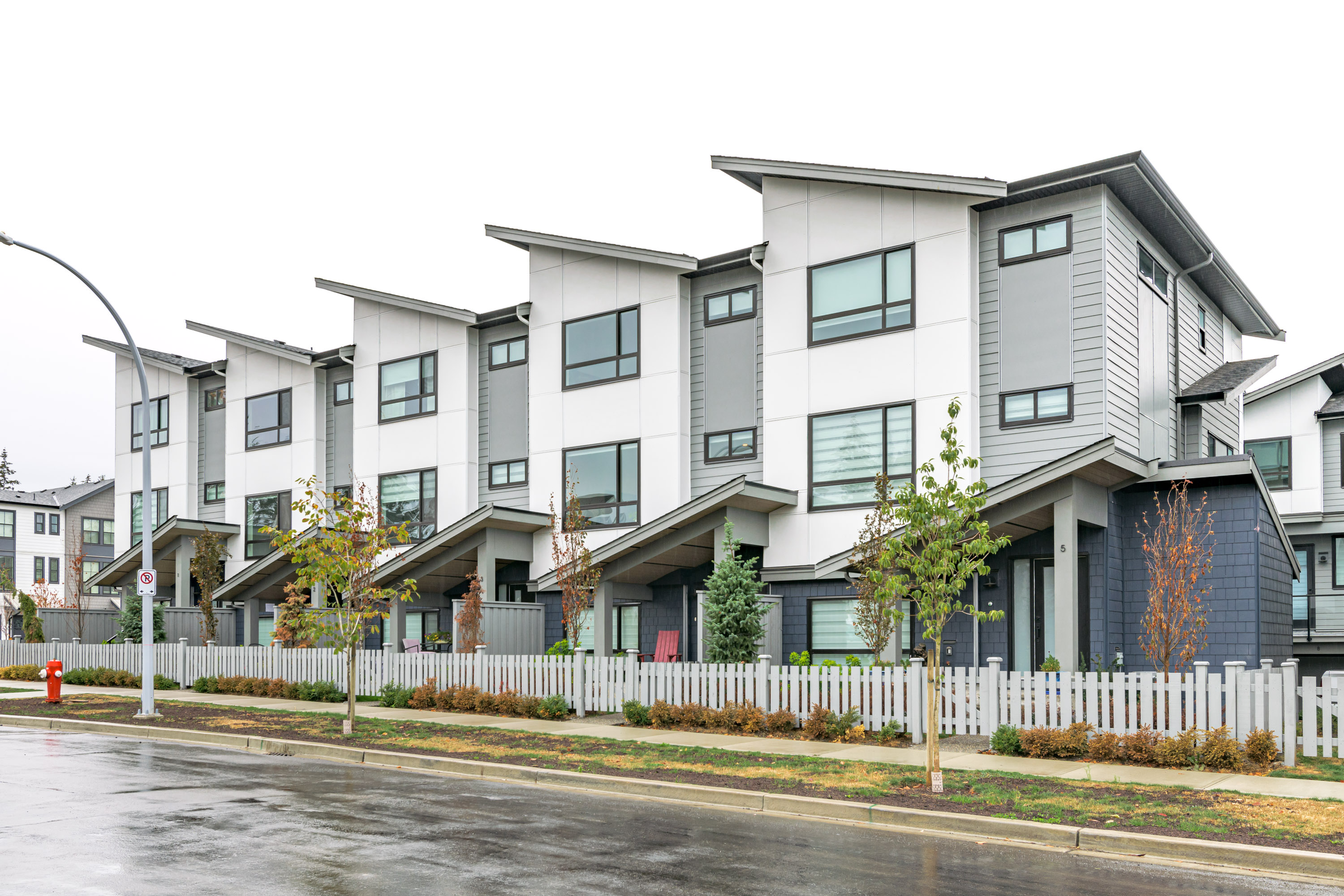 4 - 16589 25 Avenue, Surrey