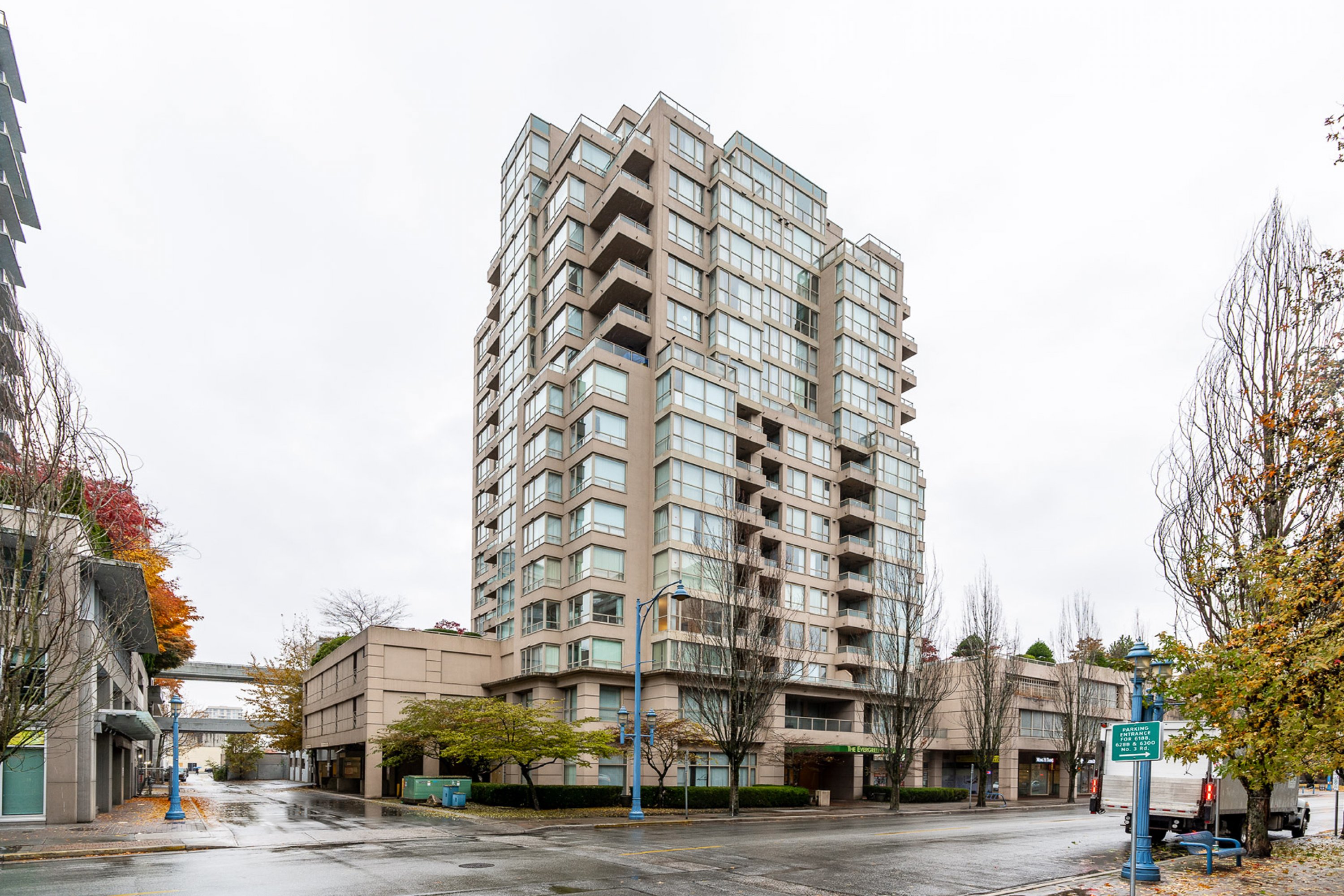 403 - 8171 Saba Road, Richmond