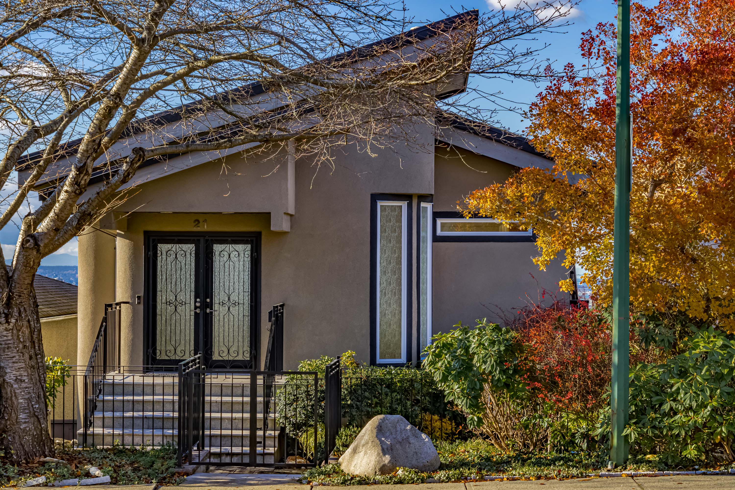21 Hythe Avenue, Burnaby