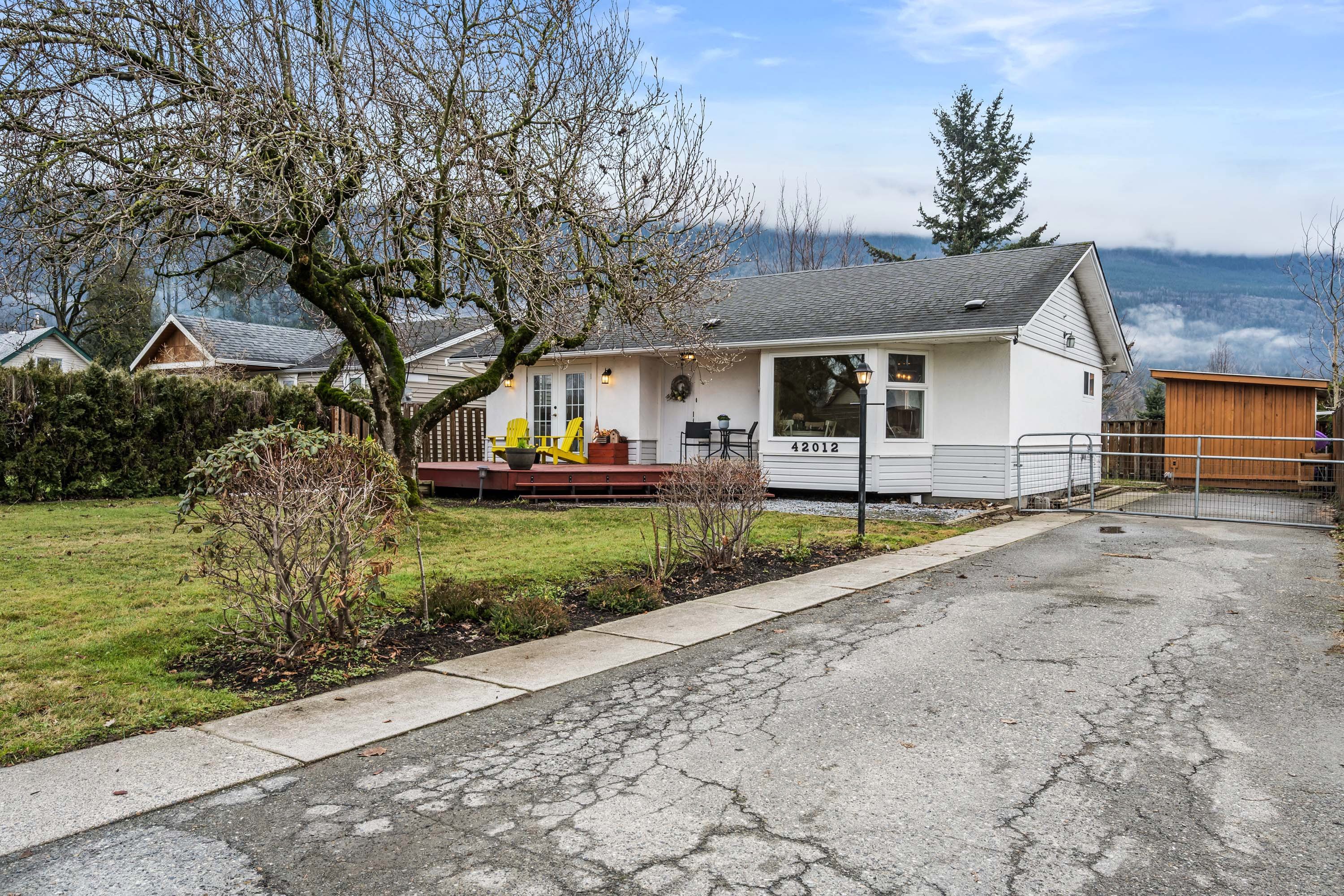 42012 Yarrow Central Road, Chilliwack