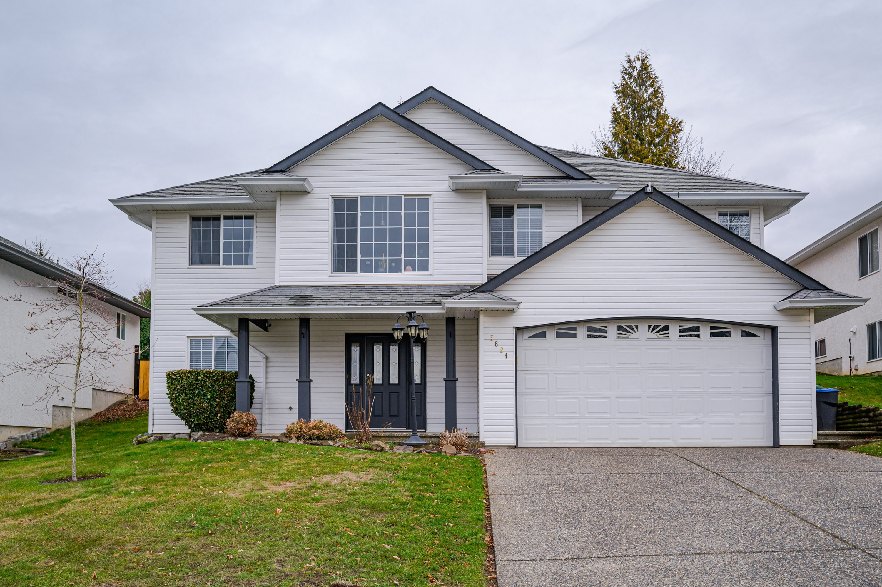 5694 Stonehaven Street, Chilliwack