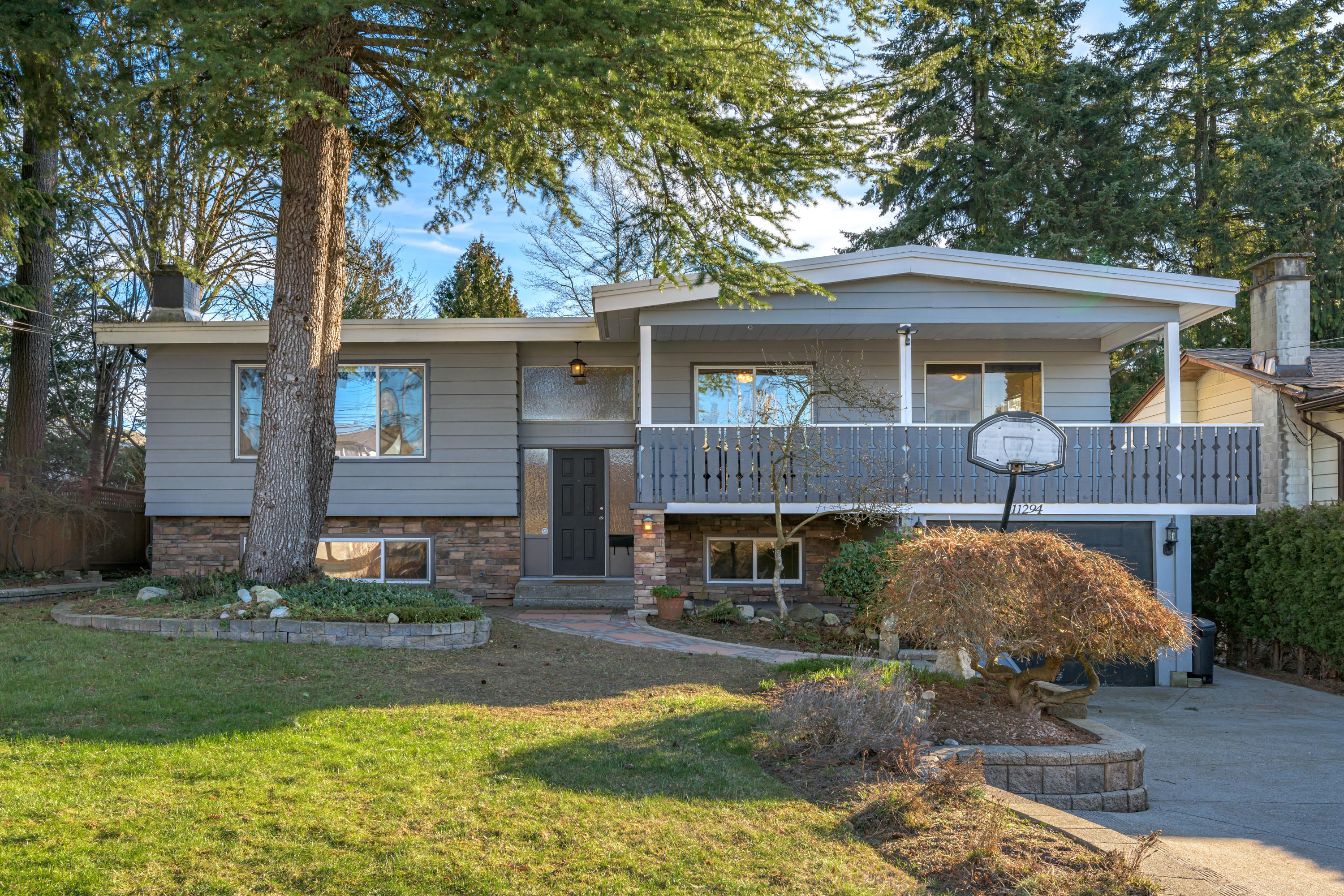 11294 87 Avenue, Delta