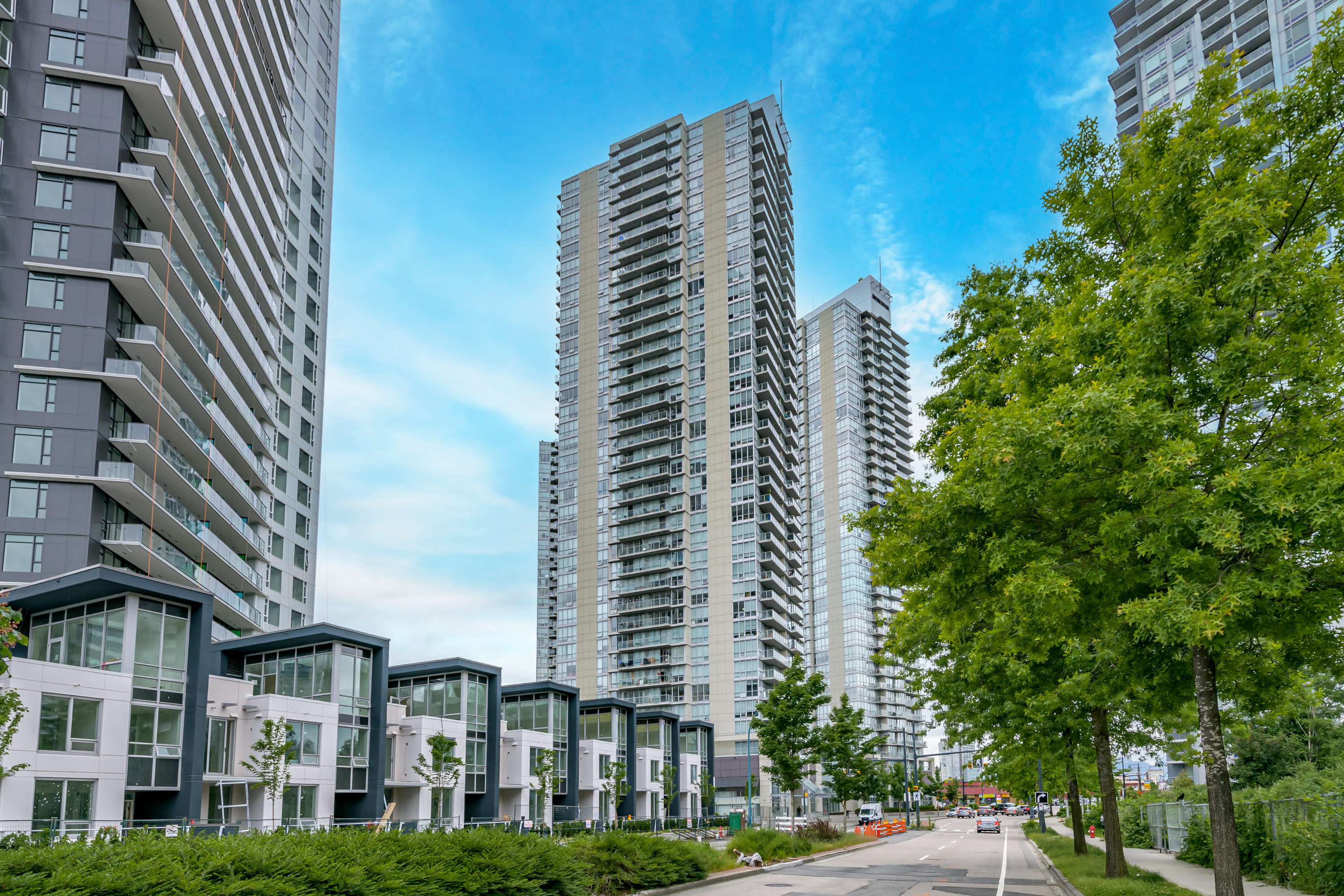 3207 - 9981 Whalley Blvd, Surrey