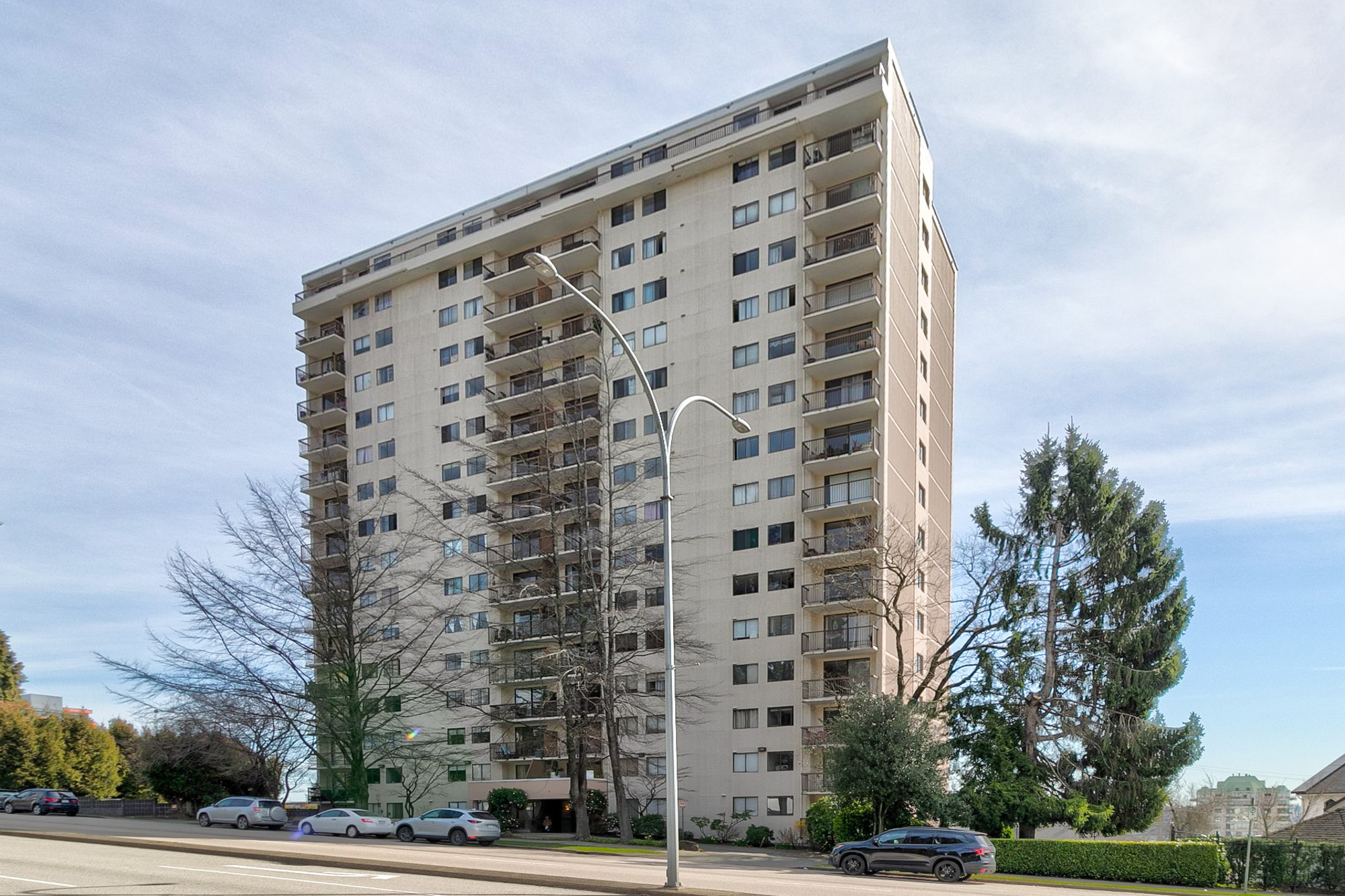 1702 - 320 Royal Avenue, New Westminster