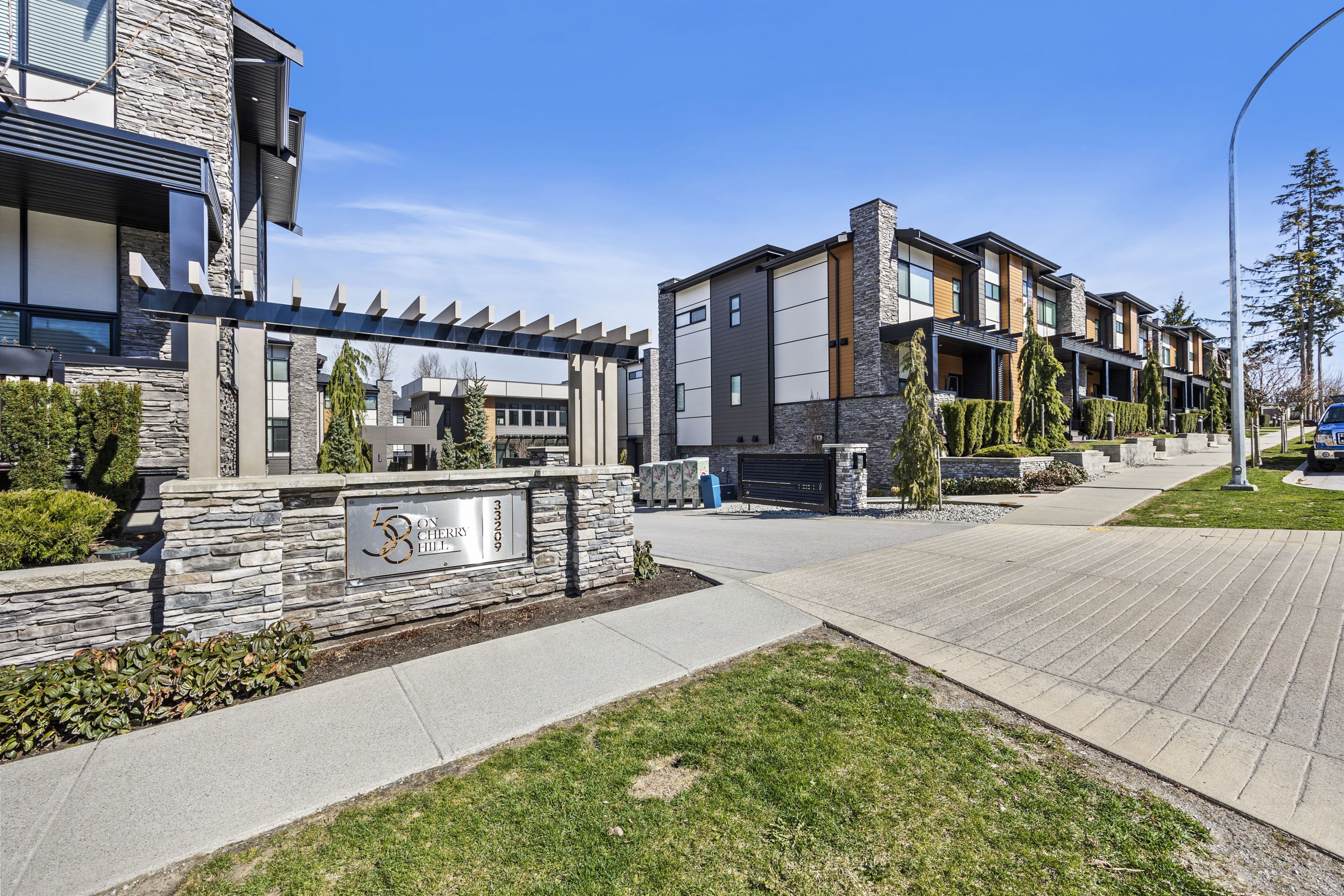 12 - 33209 Cherry Avenue, Mission