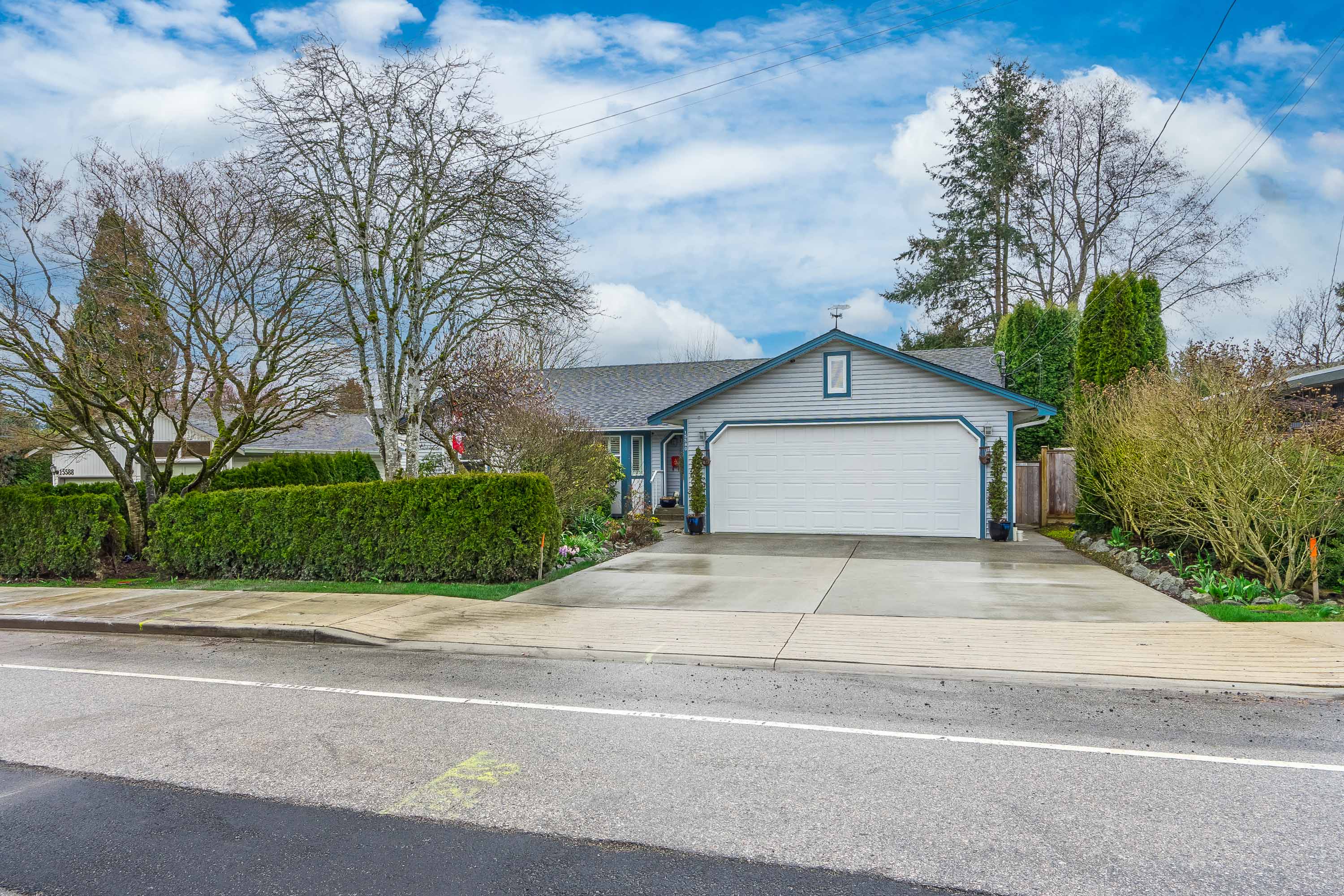 15580 20 Avenue, Surrey