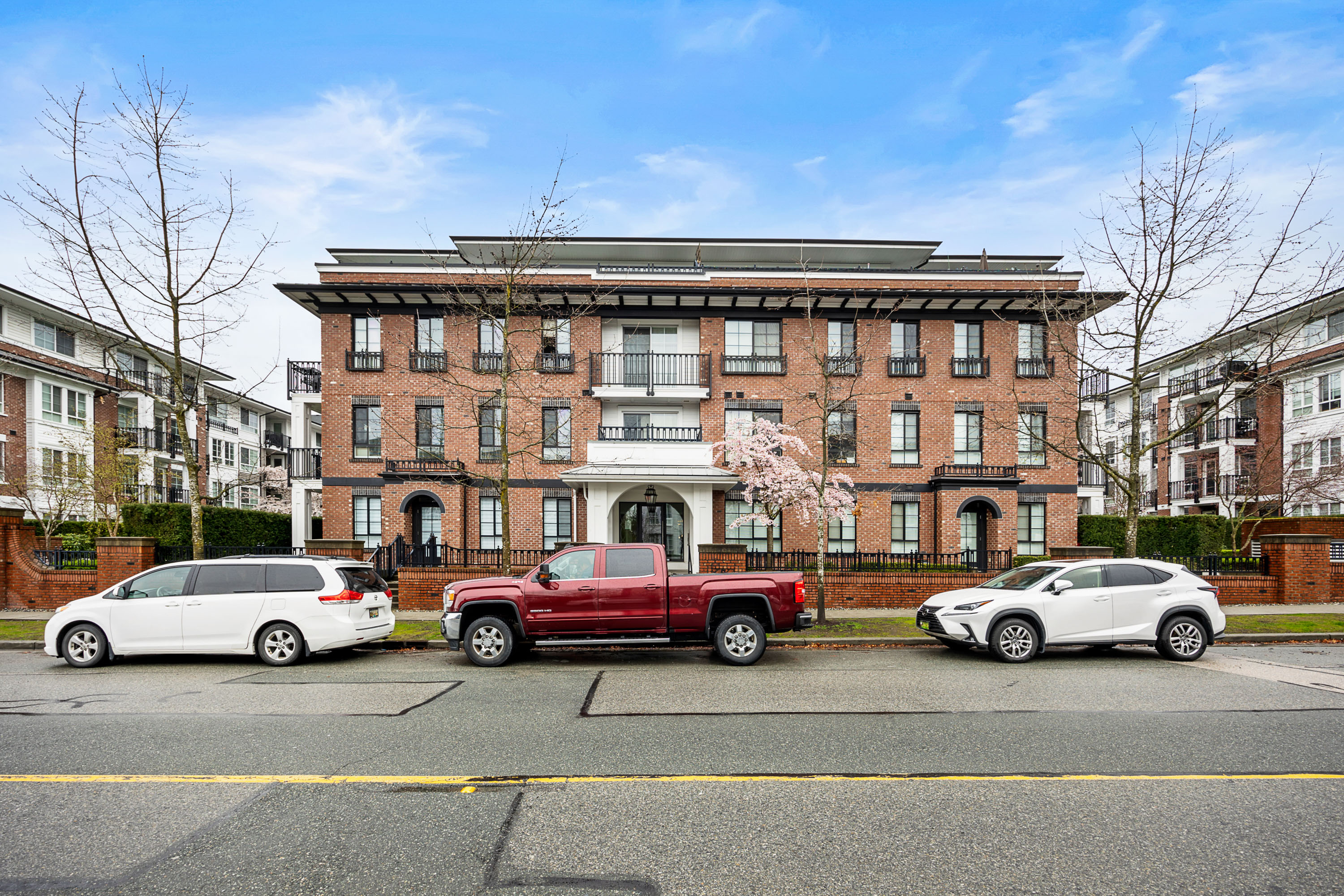 406 - 553 Foster Avenue, Coquitlam