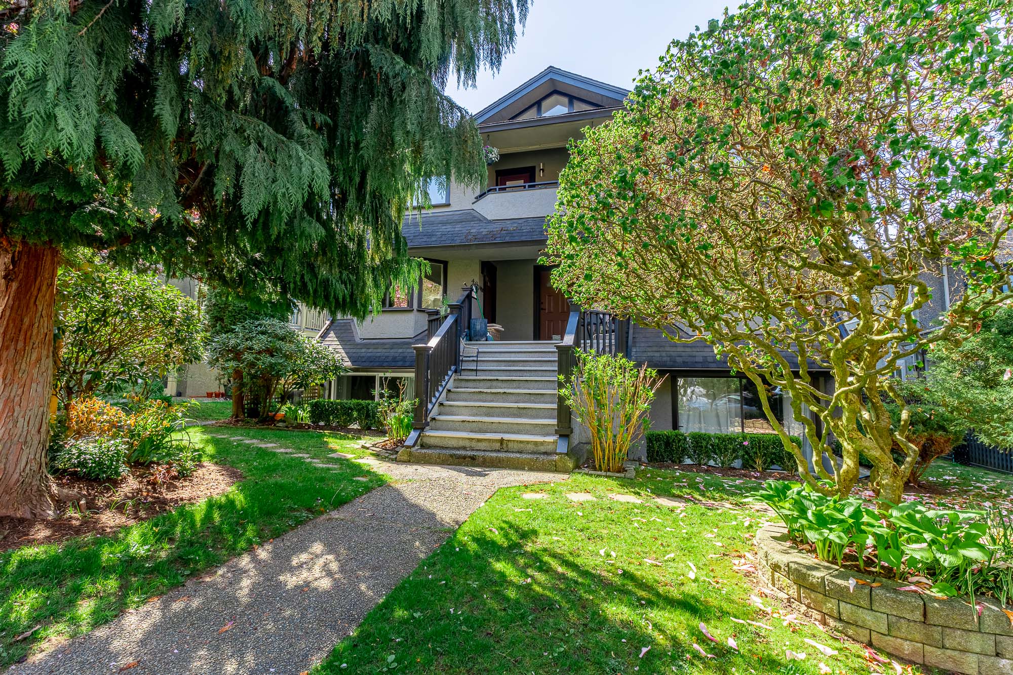 48 West 14 Avenue, Vancouver