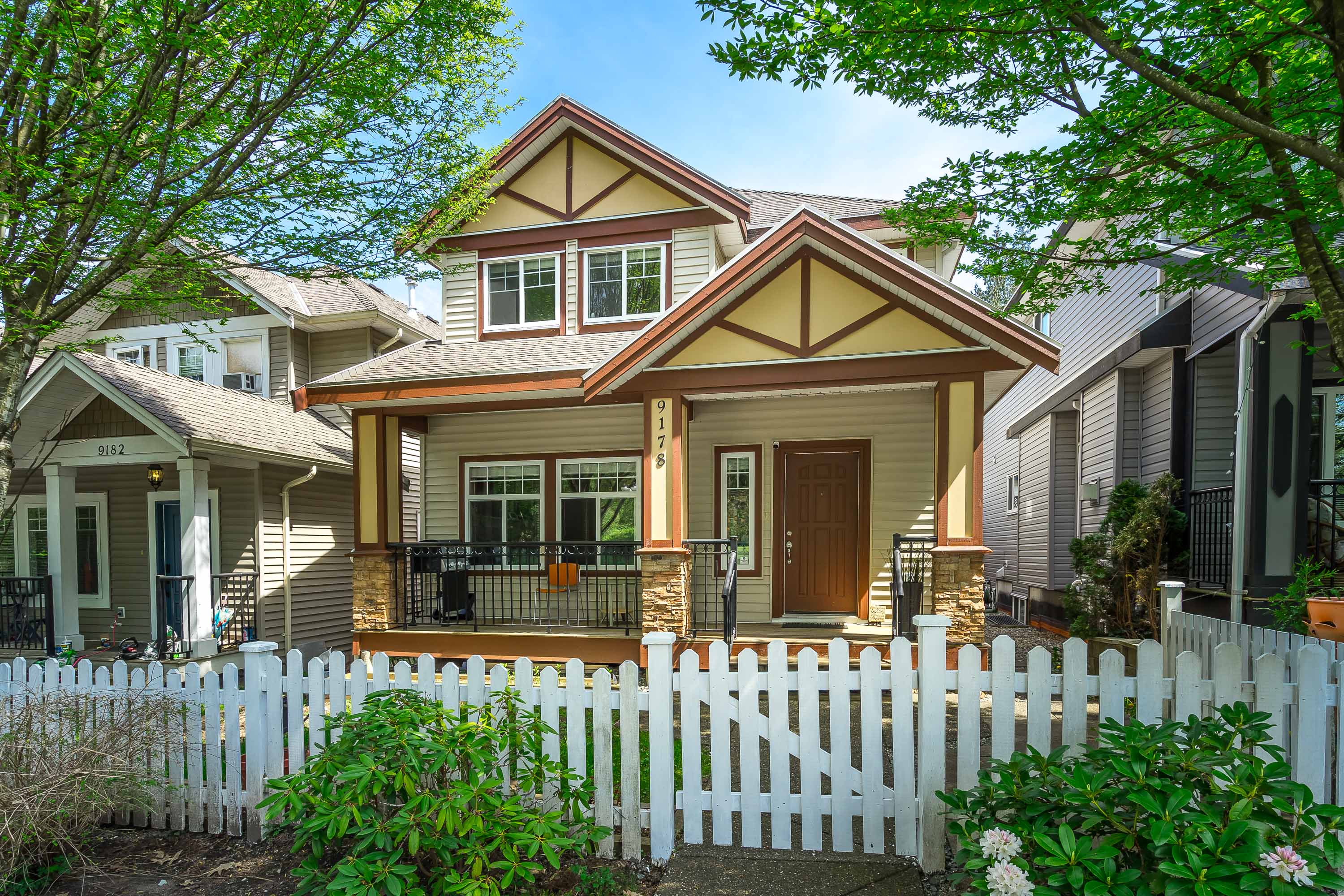 9178 216 Street, Langley