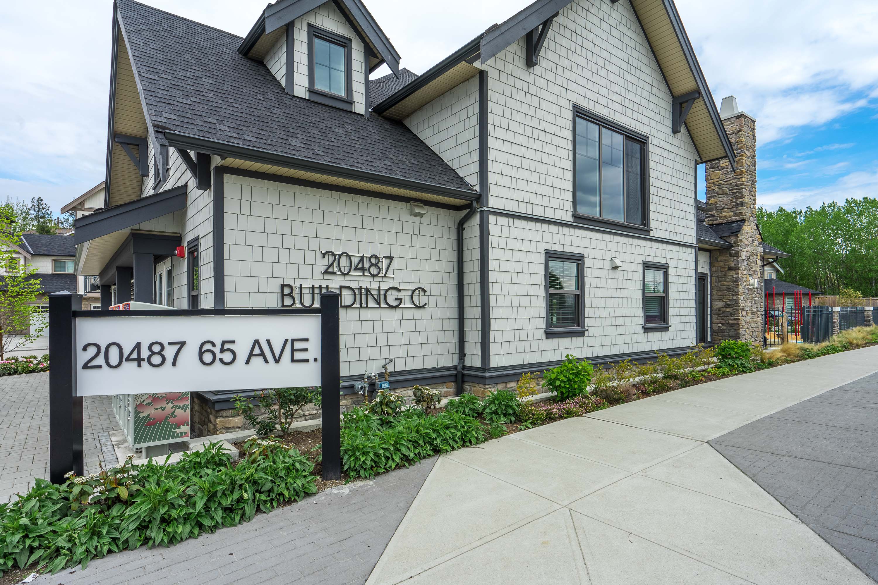 27 - 20487 65 Avenue, Langley