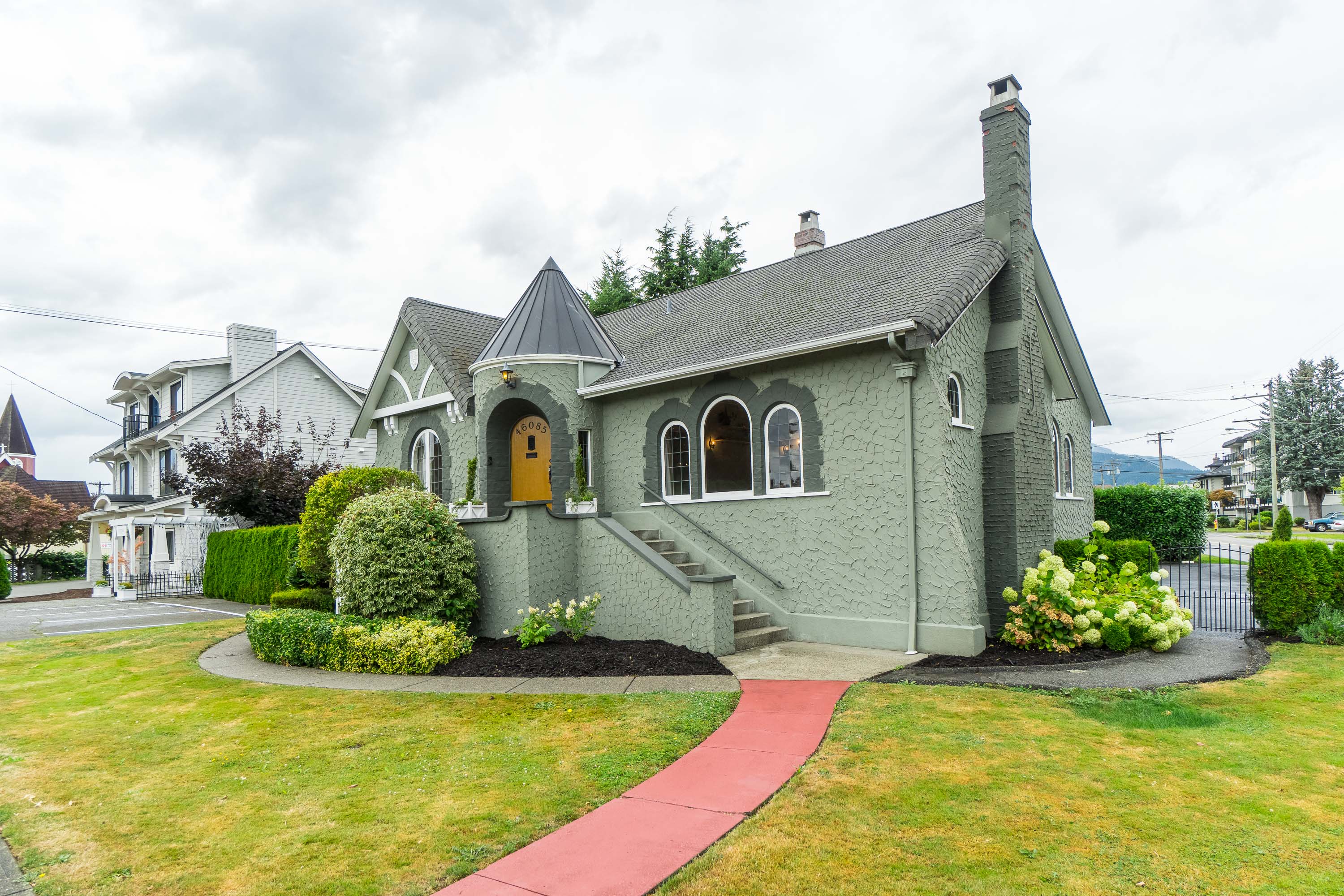 46085 First Avenue, Chilliwack