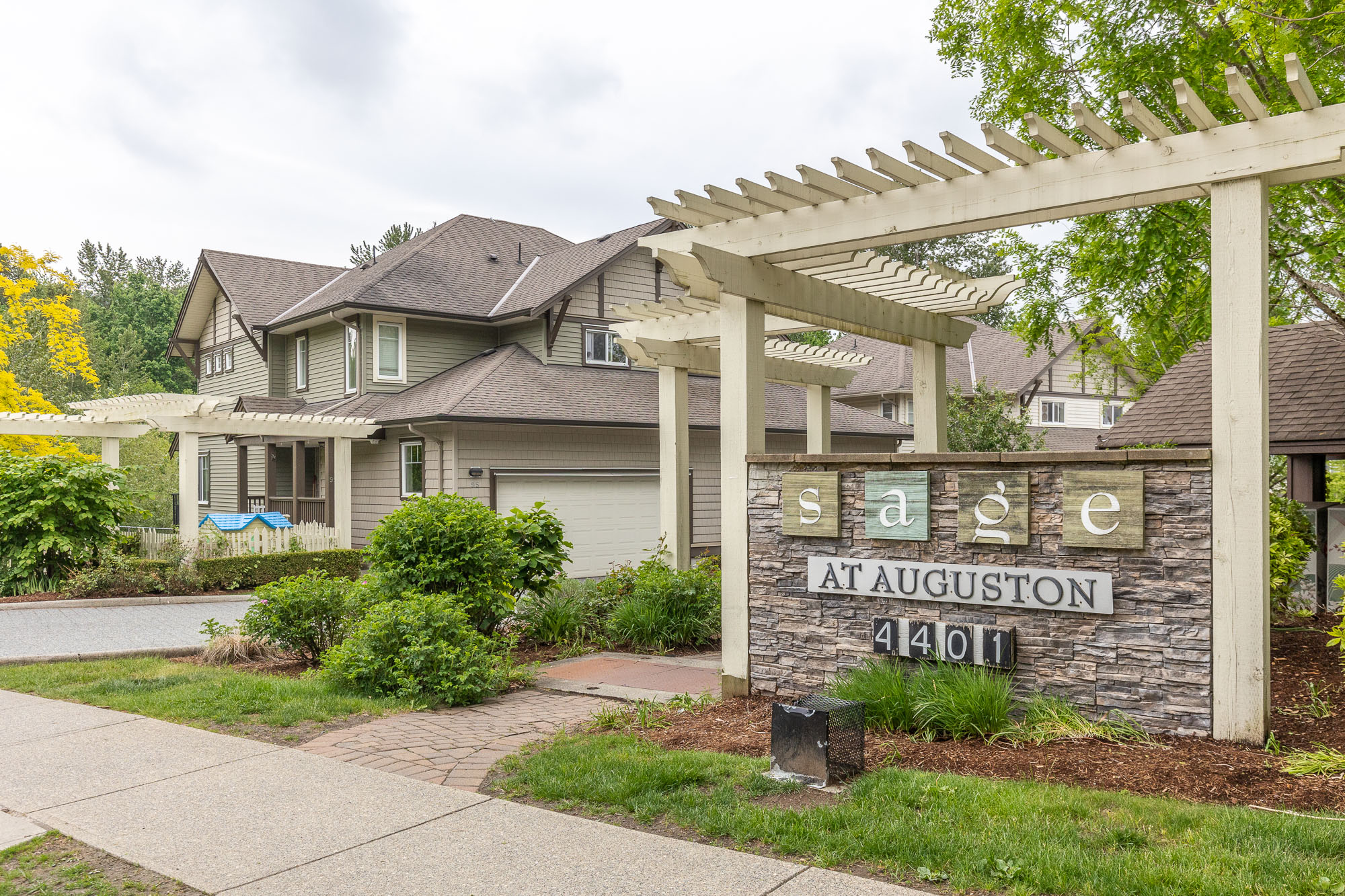 116 4401 Blauson Blvd, Abbotsford MLS R2777694 Cotala Cross Media