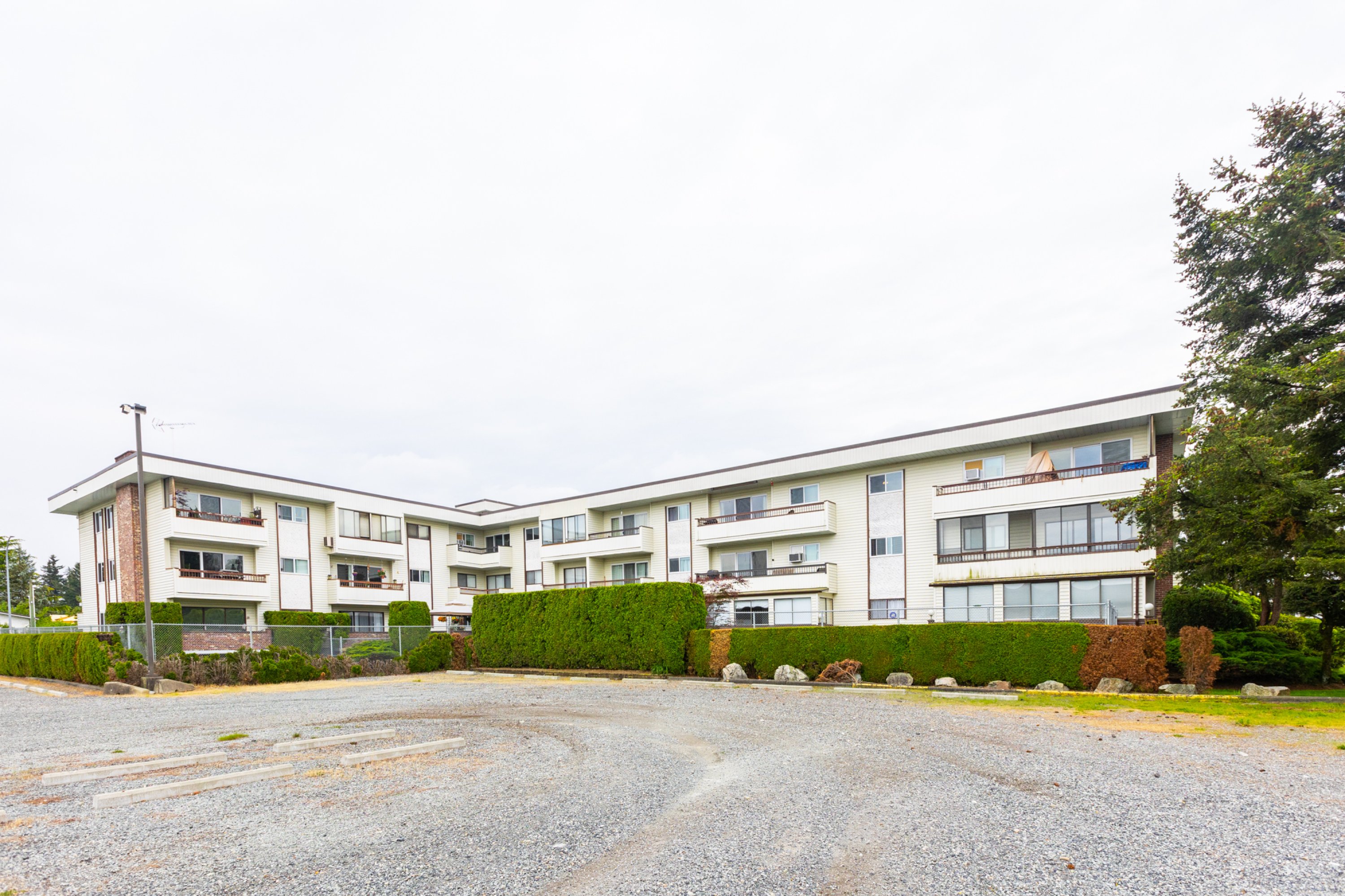 302 - 2211 Clearbrook Road, Abbotsford