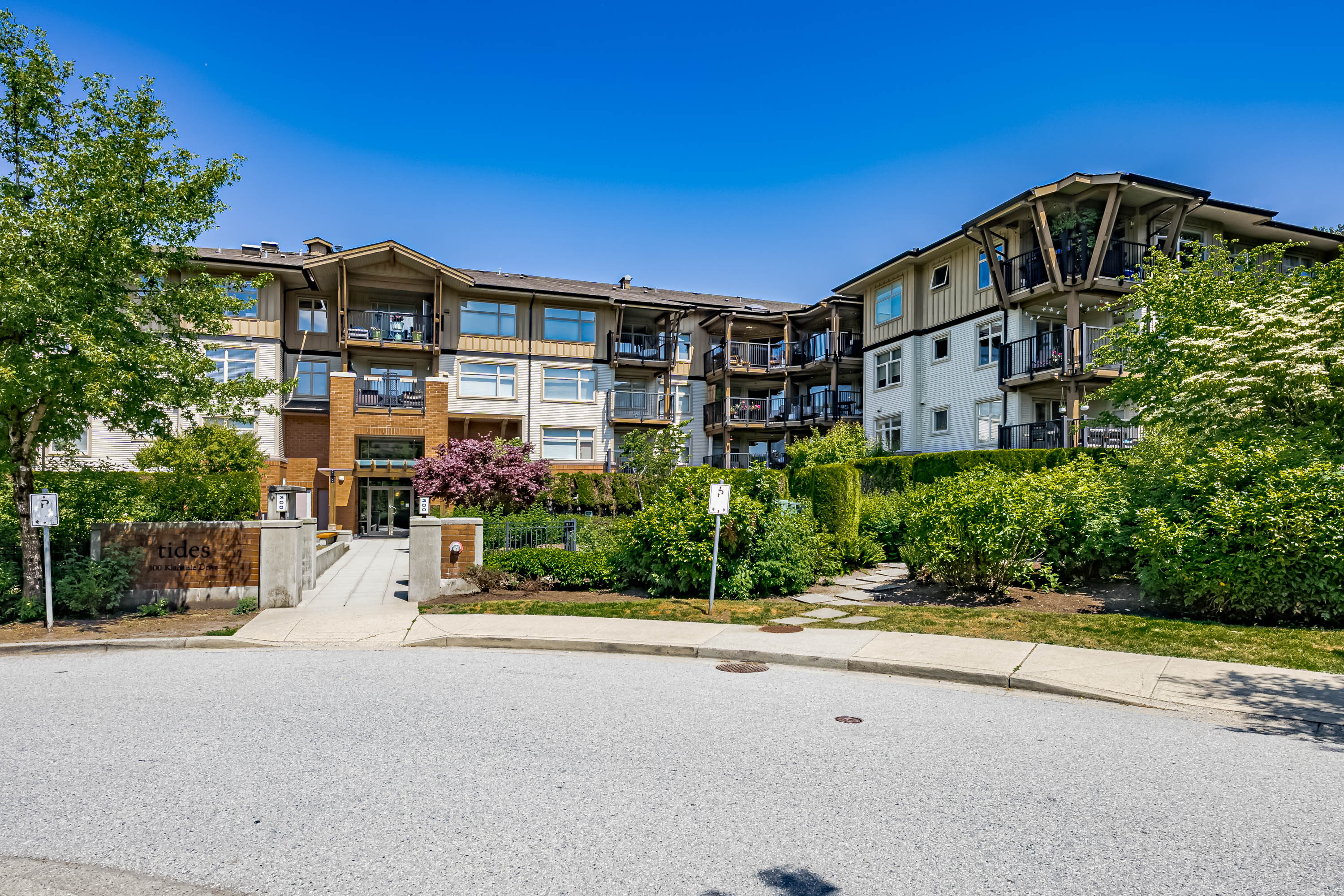 207 - 300 Klahanie Drive, Port Moody