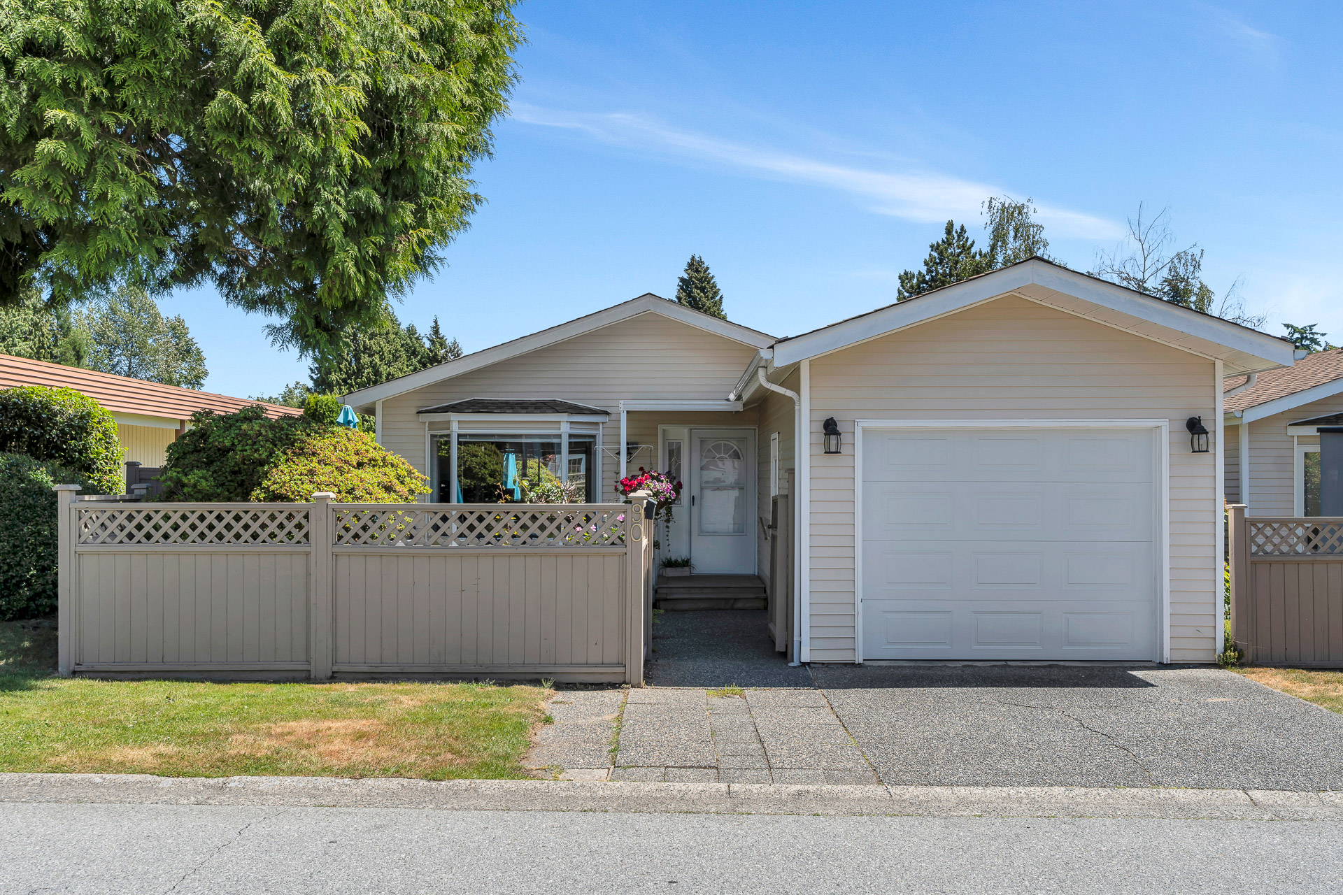 90 - 1400 164 Street, Surrey