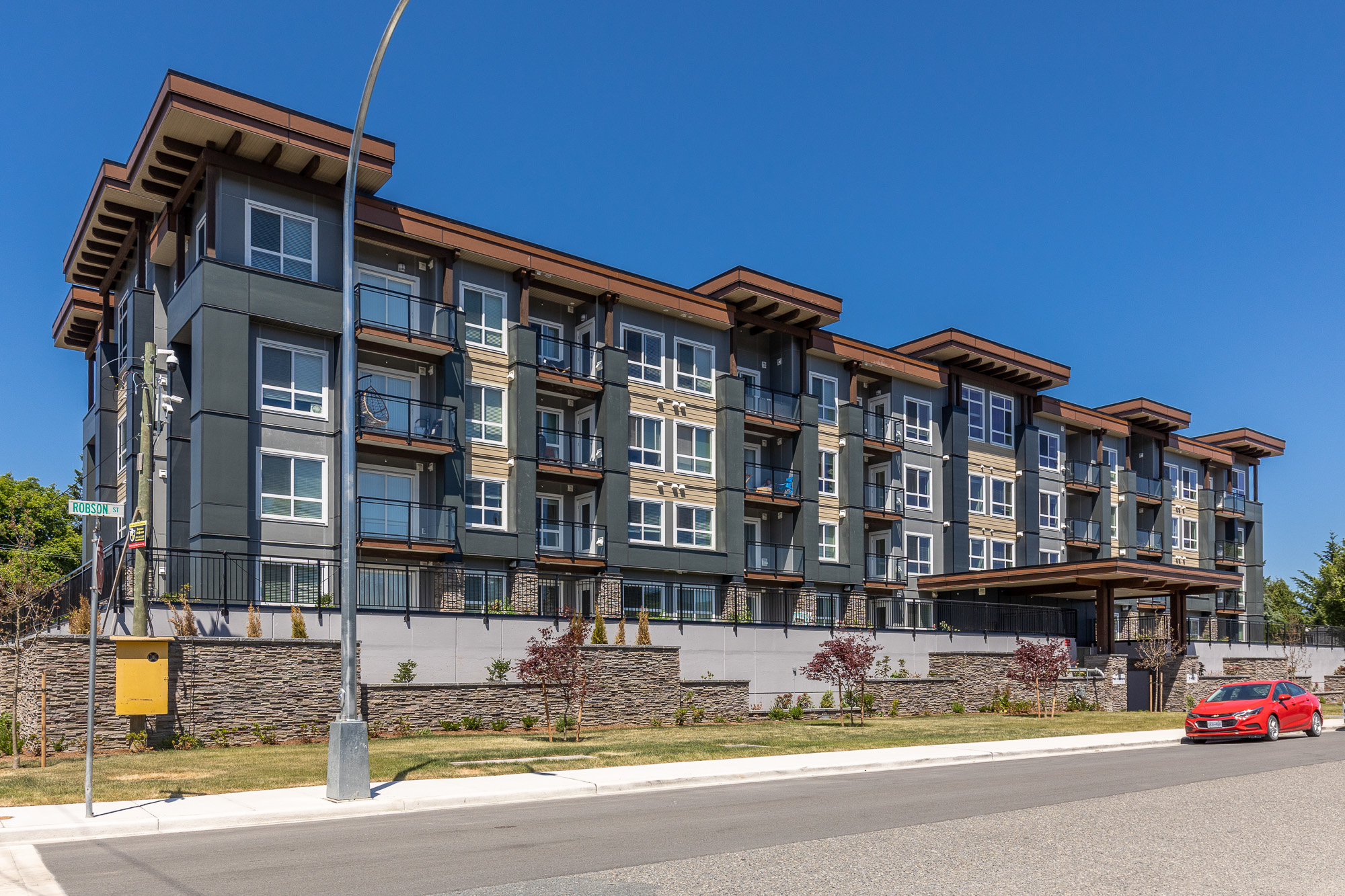 215 - 9450 Robson Street, Chilliwack