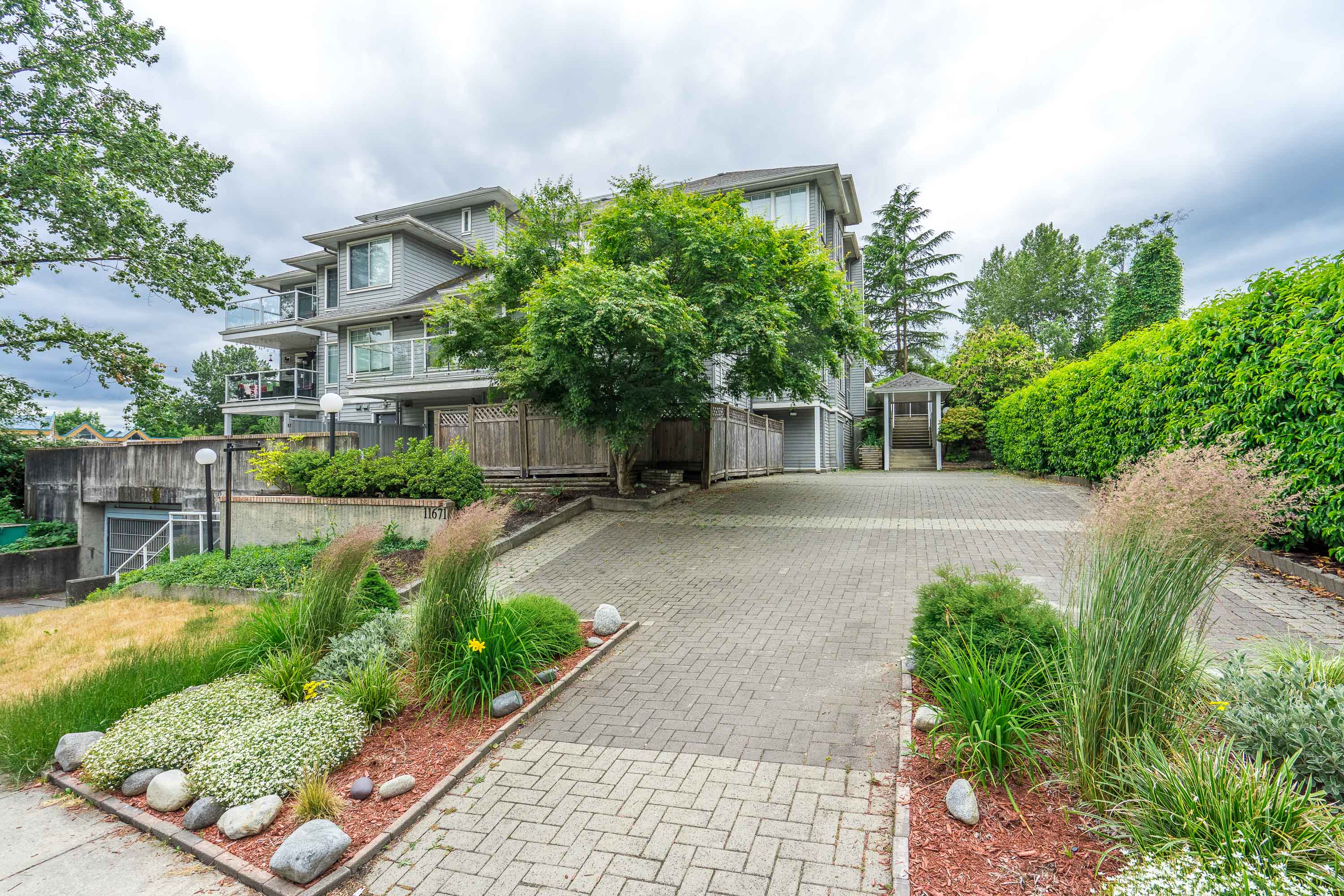 407 - 11671 Fraser Street, Maple Ridge